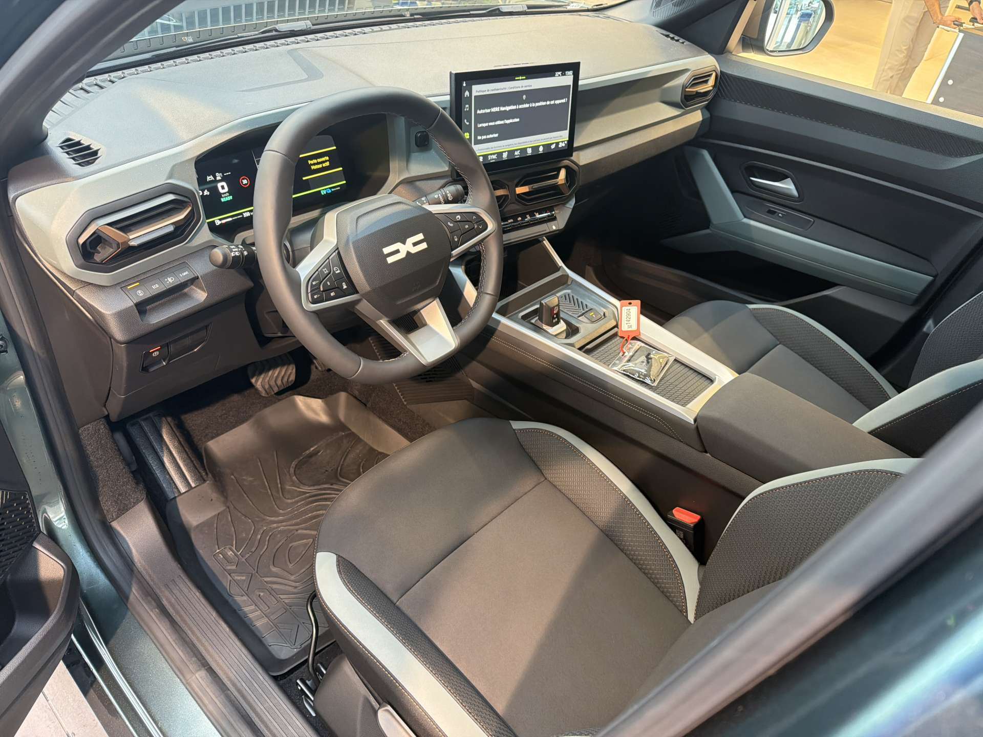 DACIA Bigster HEV 155 Extreme Automat-image-5