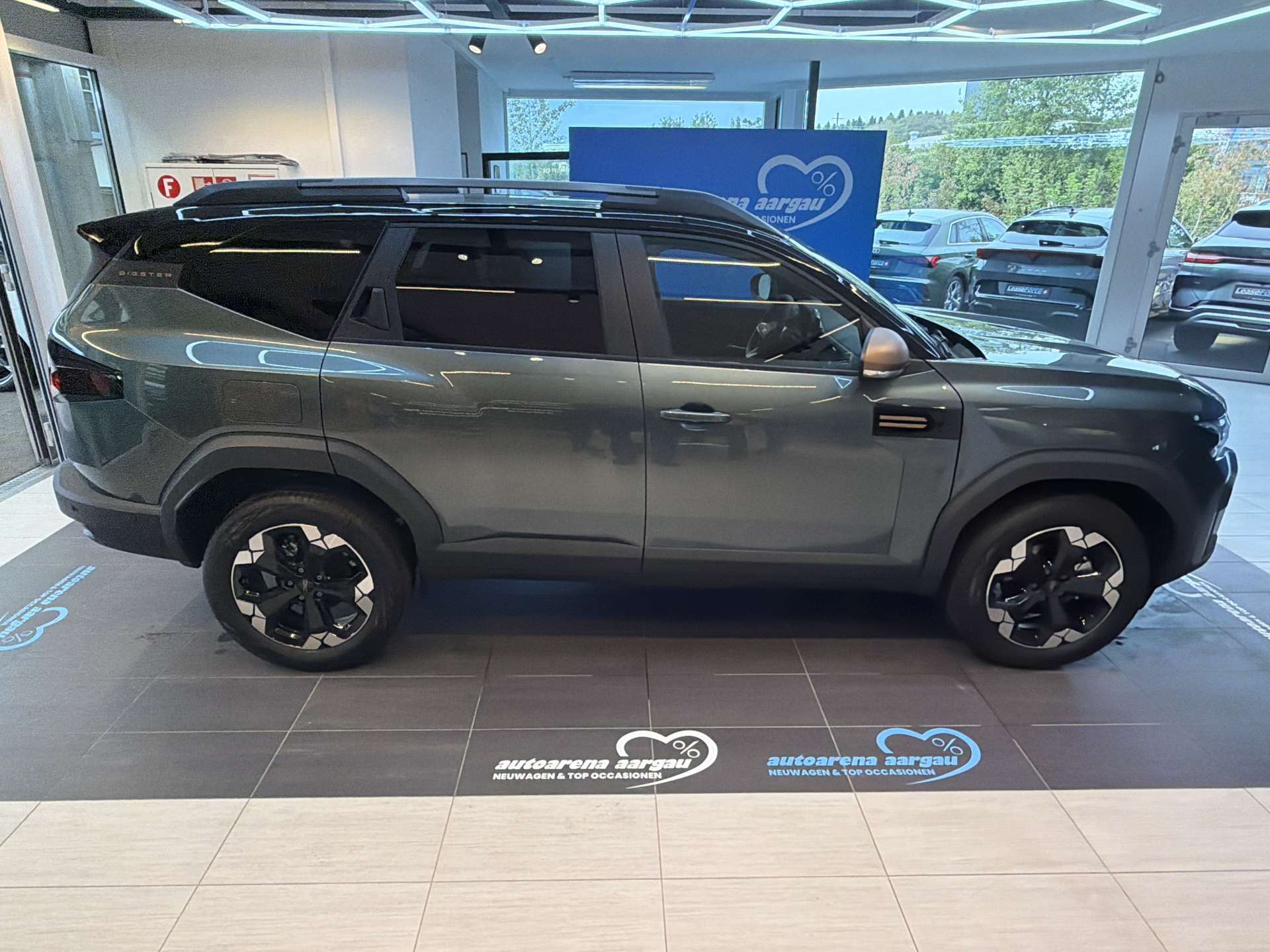 DACIA Bigster HEV 155 Extreme Automat-image-11