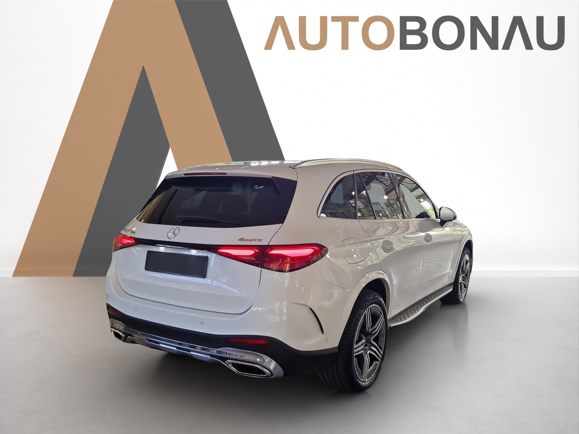 MERCEDES-BENZ GLC 300 e 4MATIC AMG Line AHK DISTRONIC Memory-showroom-element-2