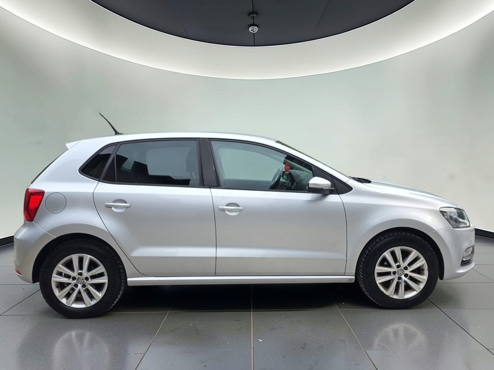 VW Polo 1.2 TSI BMT Comfortline-image-4