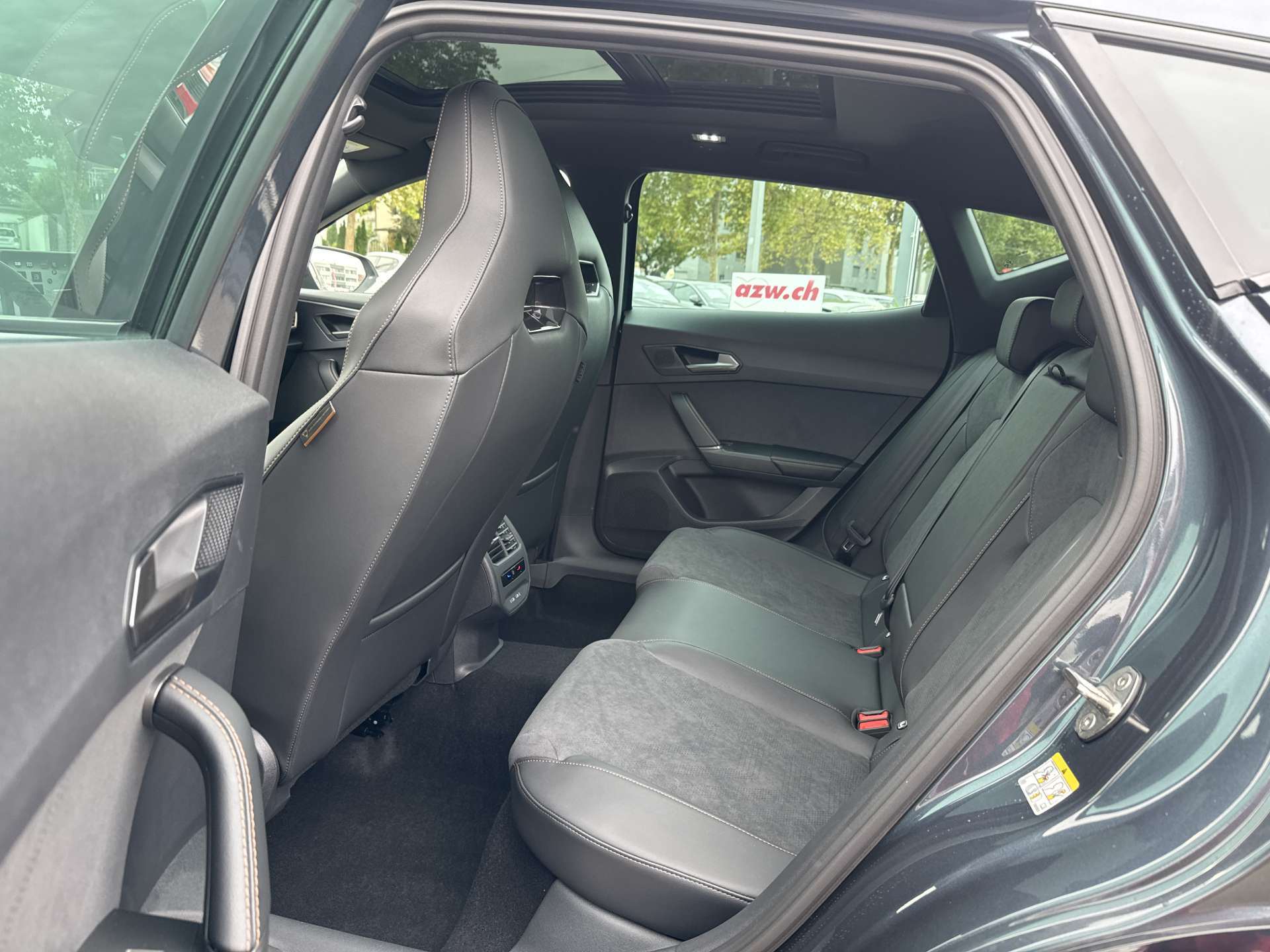 CUPRA Formentor 2.0TSi VZ 333PS 4Drive DSG-Automat-image-6