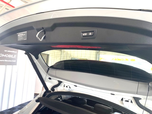 BMW X2 20d xDrive SAG-image-9