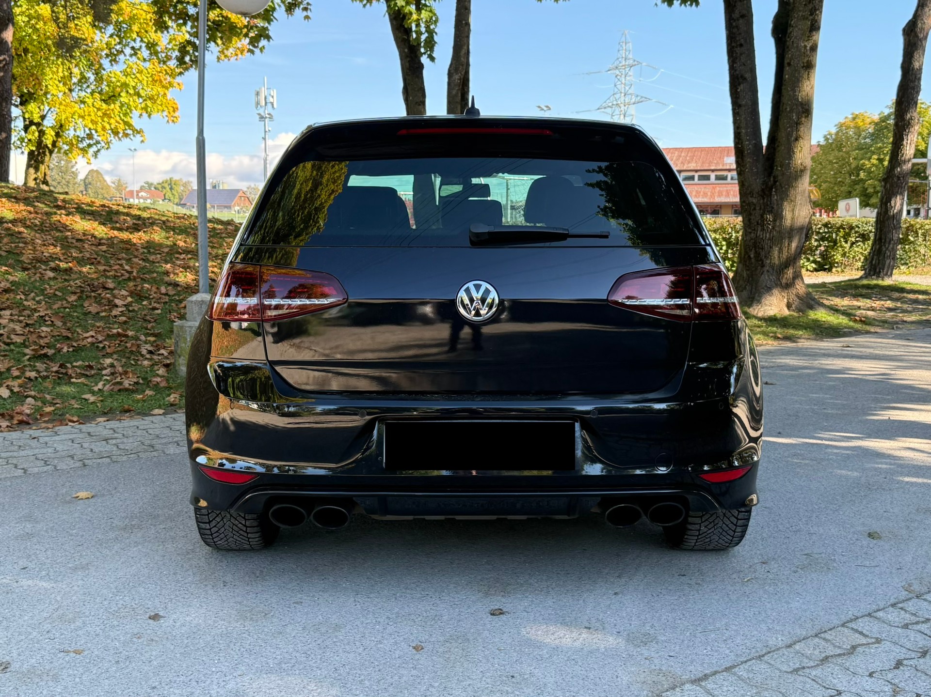 VW Golf 2.0 TSI R 4Motion DSG-image-5
