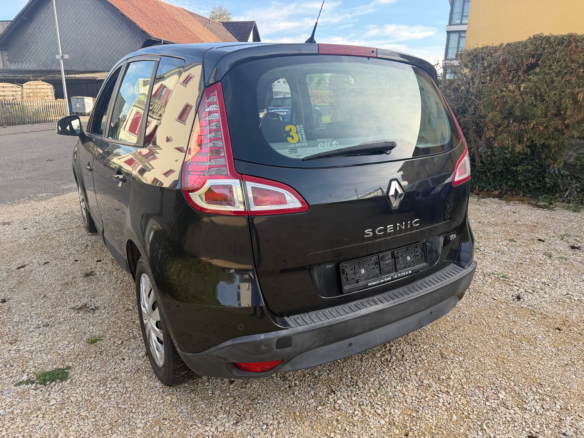 RENAULT Scénic 1.4 16V Turbo Privilège-image-5