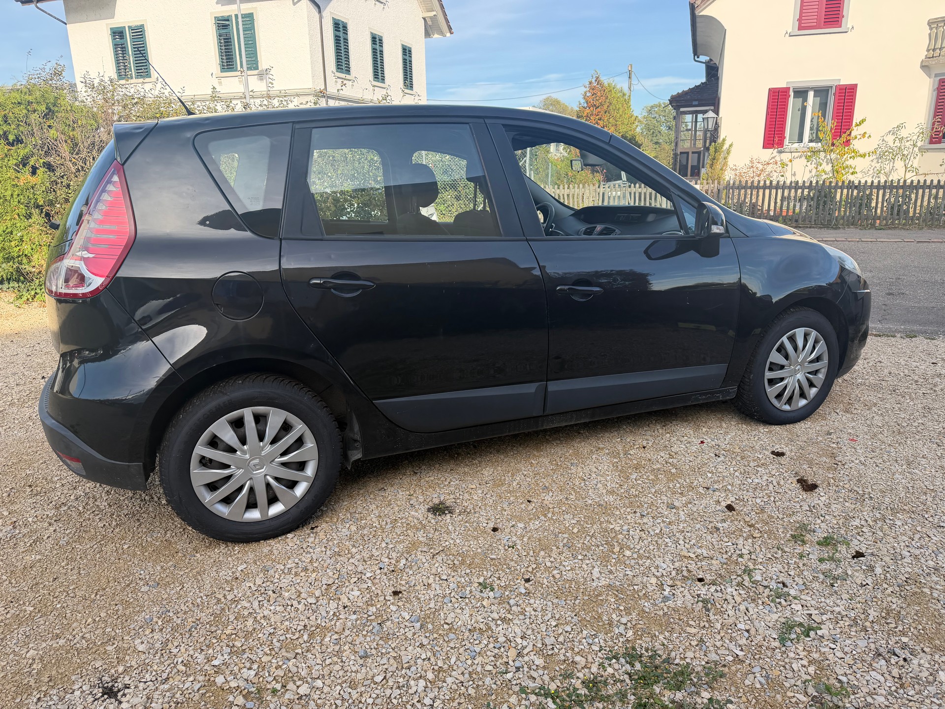 RENAULT Scénic 1.4 16V Turbo Privilège-image-3