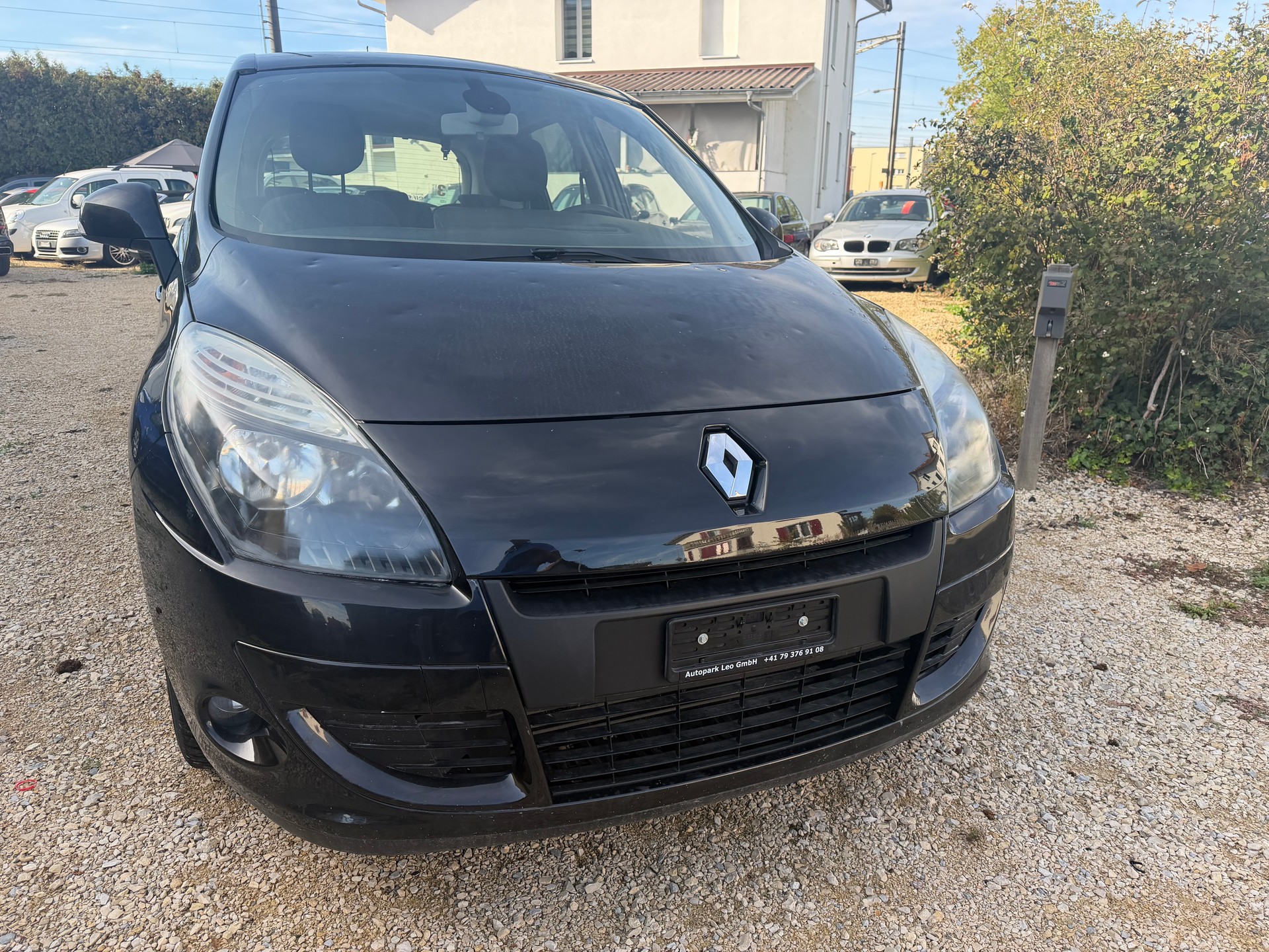 RENAULT Scénic 1.4 16V Turbo Privilège-image-1