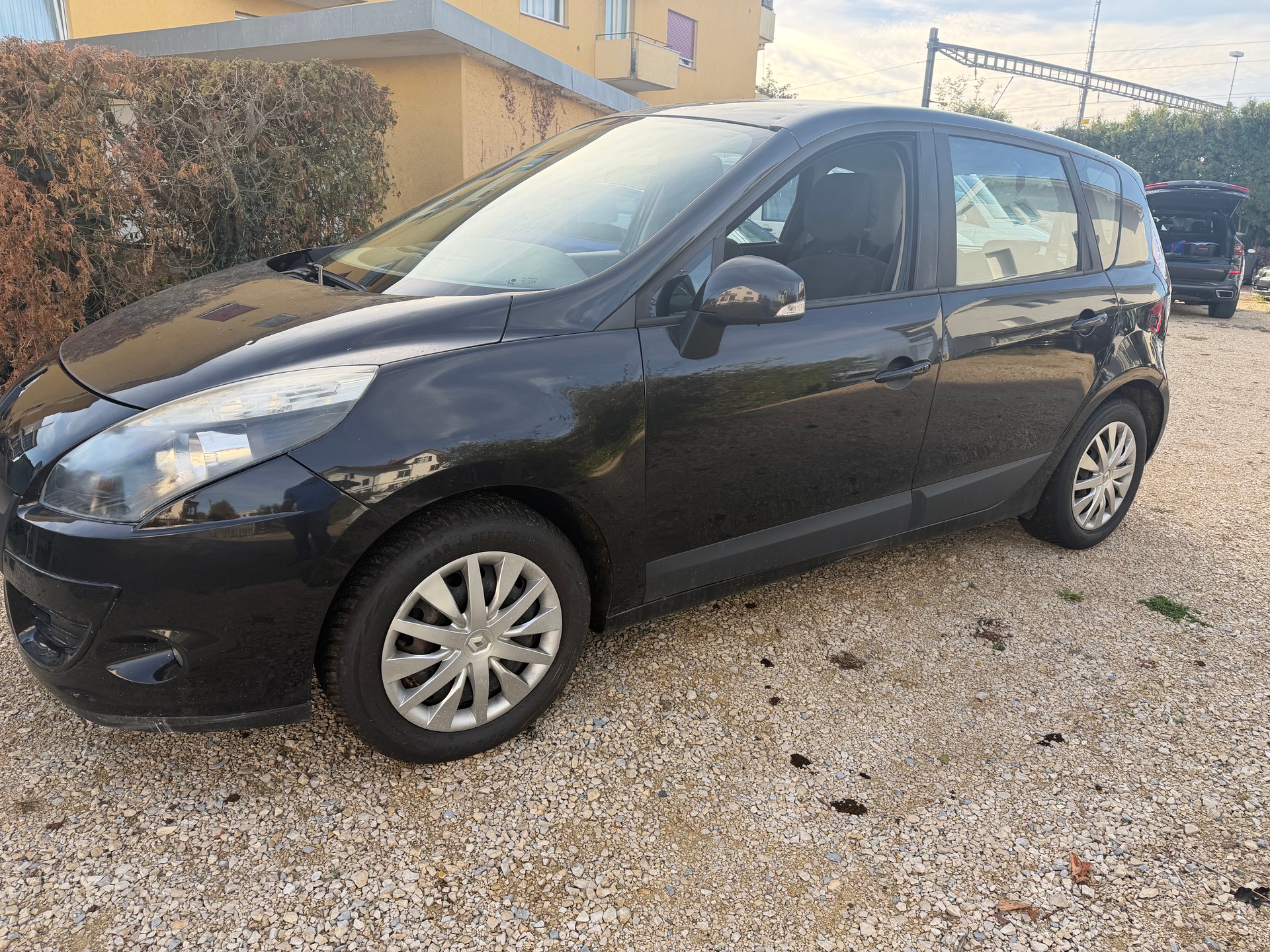 RENAULT Scénic 1.4 16V Turbo Privilège