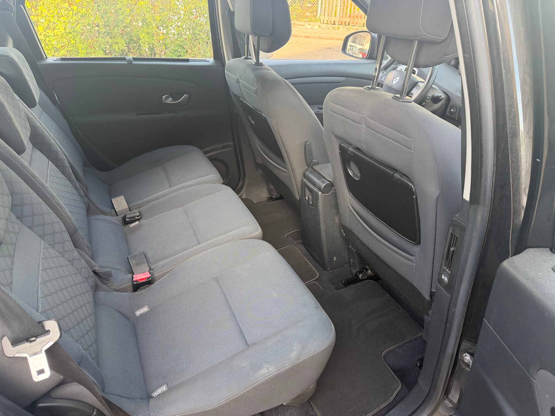 RENAULT Scénic 1.4 16V Turbo Privilège-image-8