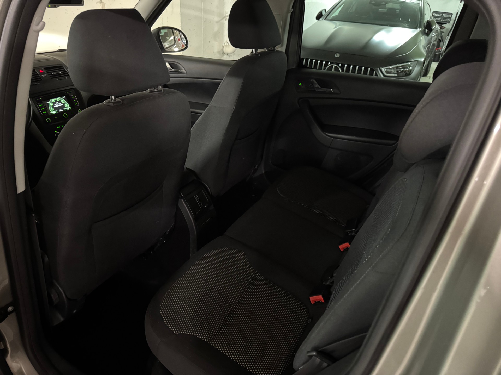 SKODA Yeti 1.8 TSI AllDrive 4x4, 1-Hand, Navi, DAB-image-13
