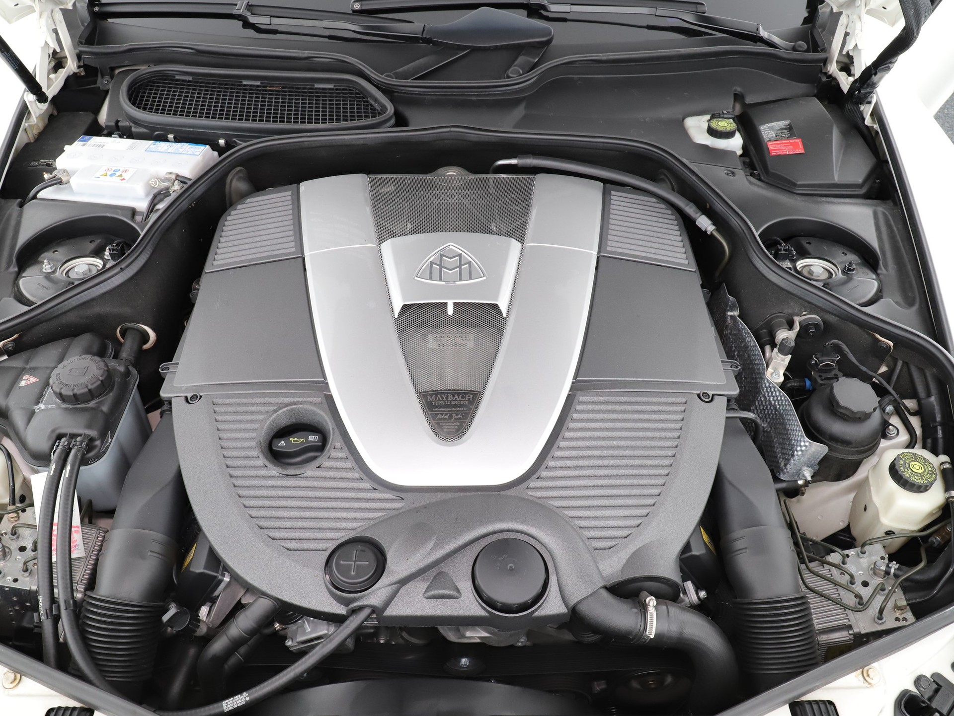 MAYBACH 57 S-image-15
