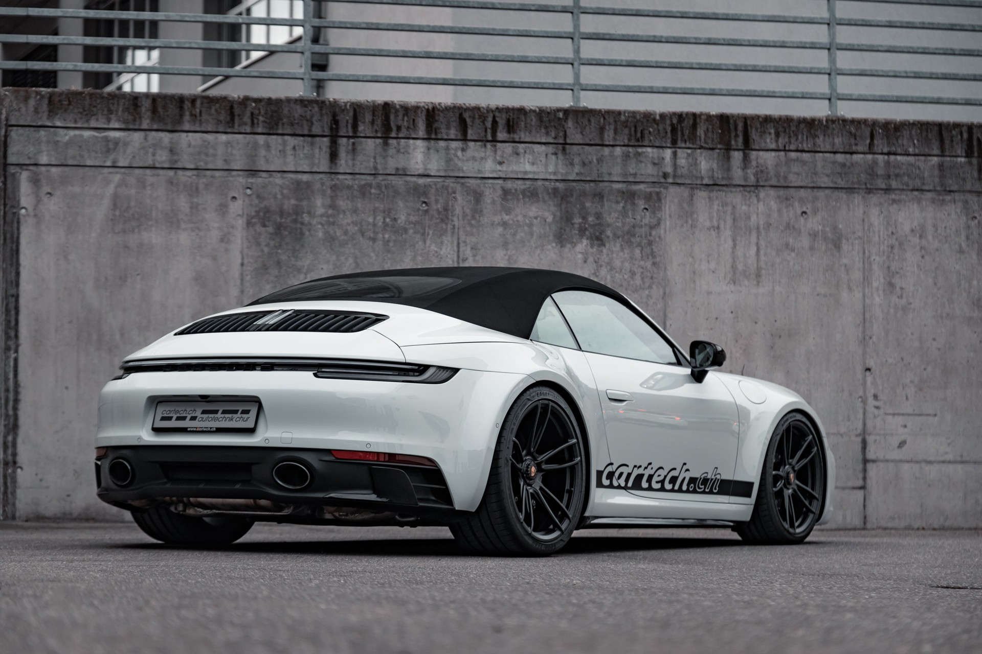 PORSCHE 911 Carrera 4 GTS Widebody PDK-image-9
