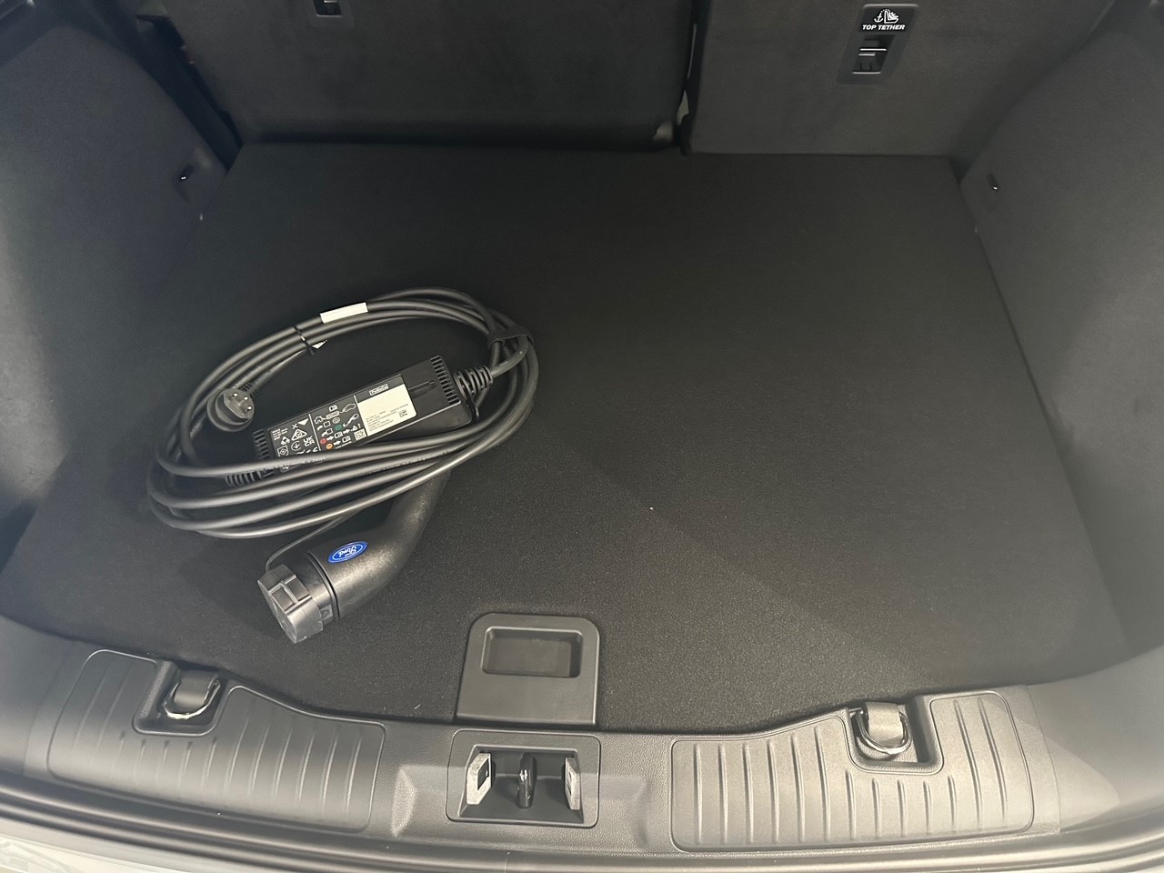 FORD Kuga 2.5 Plug-in Hybrid ST-Line X-image-4
