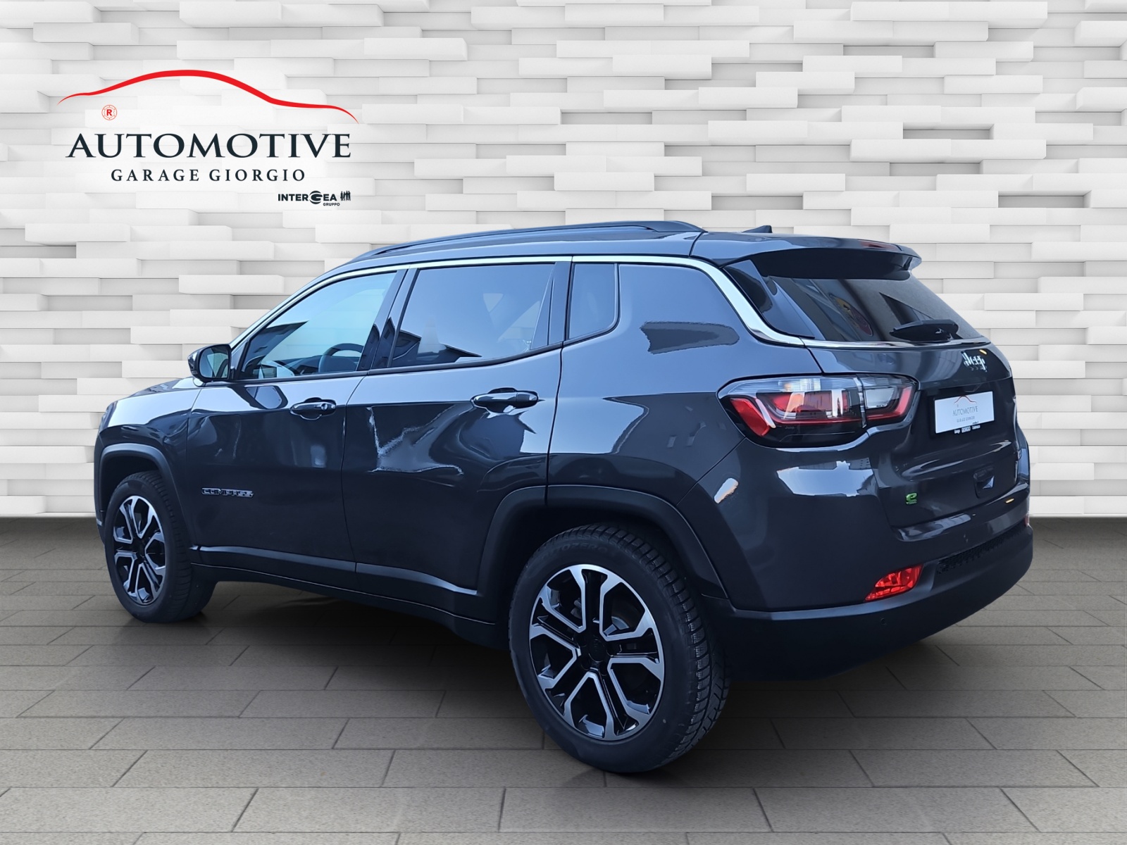 JEEP Compass 4x2 1.5 T MHEV Swiss Limited Plus-image-4