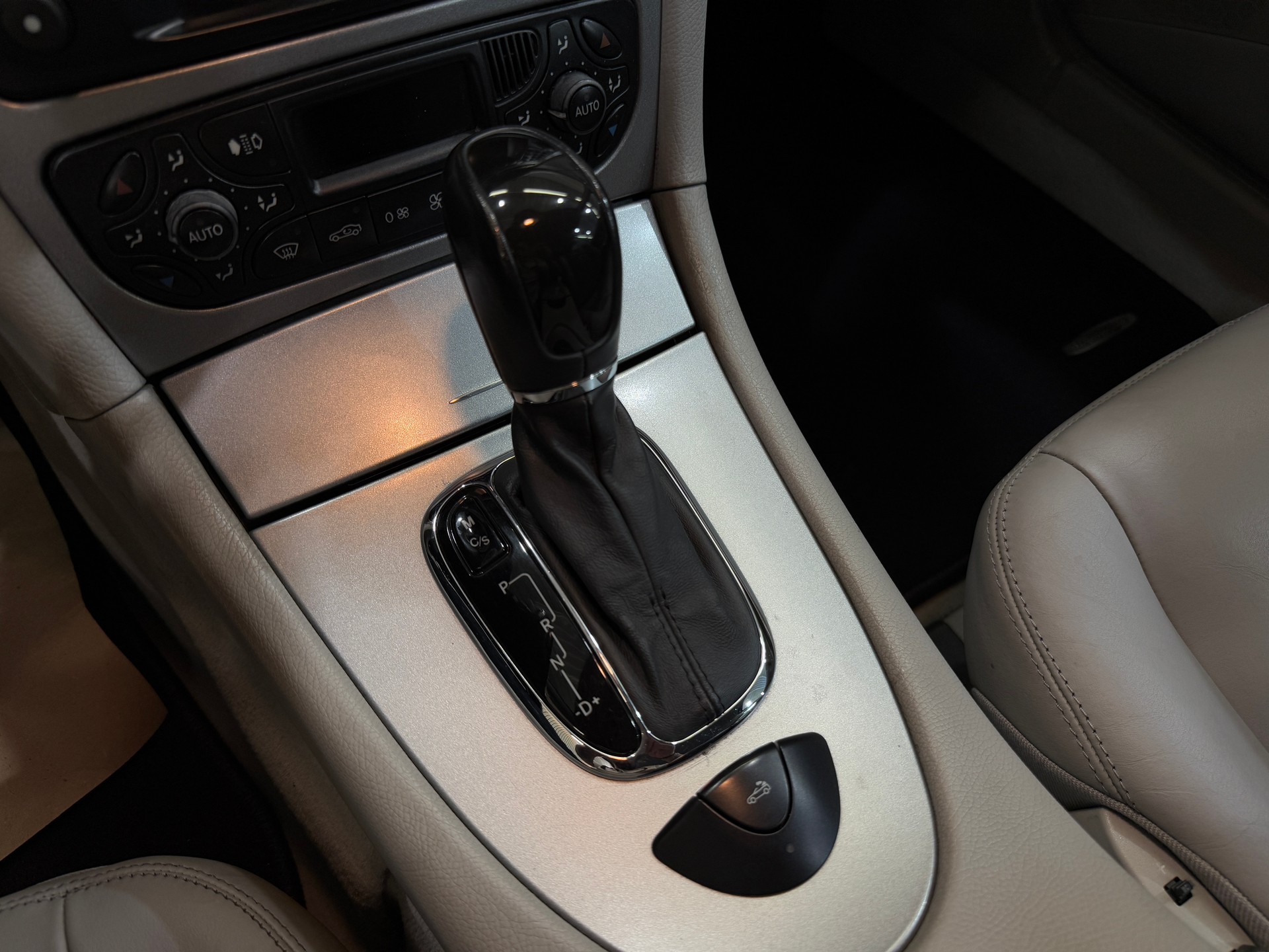 MERCEDES-BENZ Avantgarde Automatic-image-7