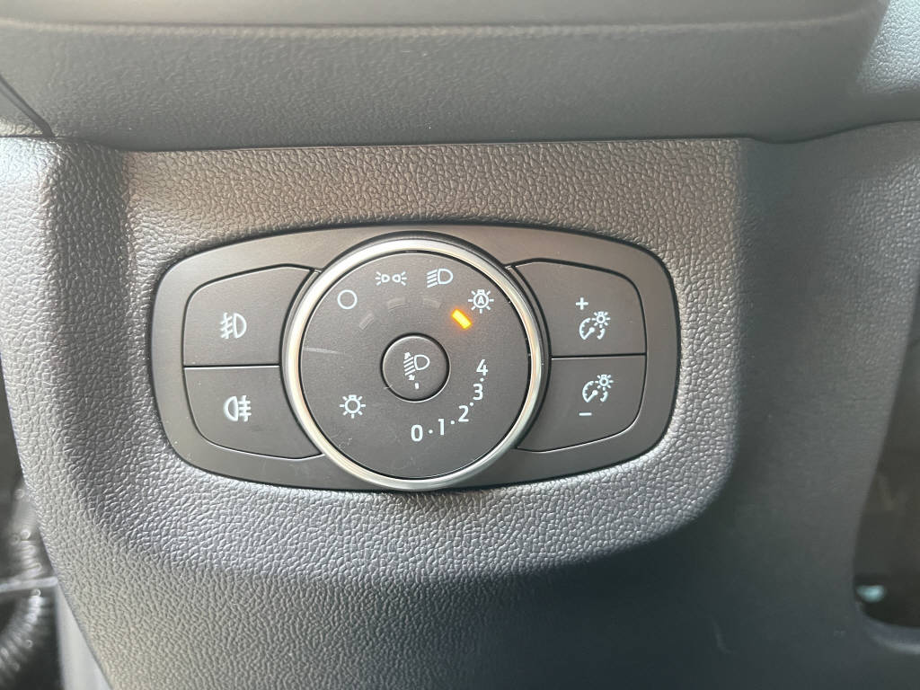 FORD TOURNEO COURIERier 1.0 EcoBoost Titanium-image-13