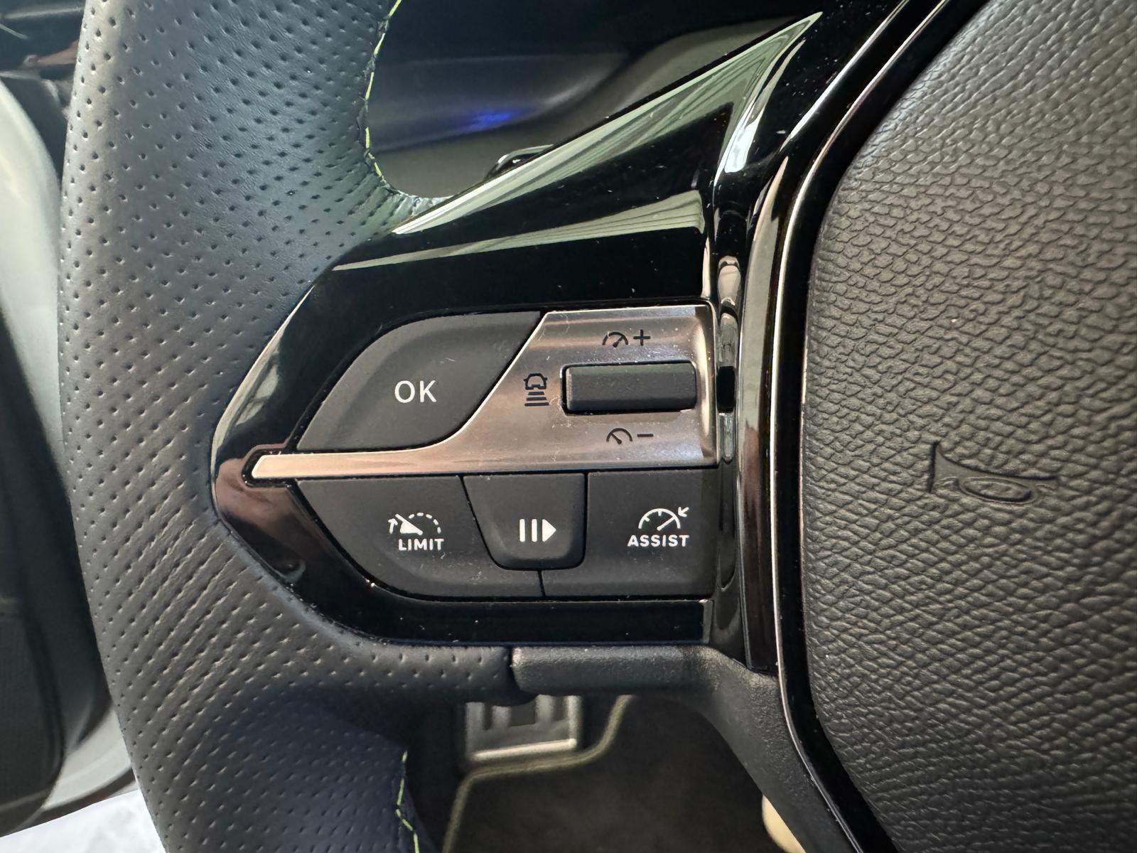 PEUGEOT 308 1.6 PHEV 225 GT-image-9