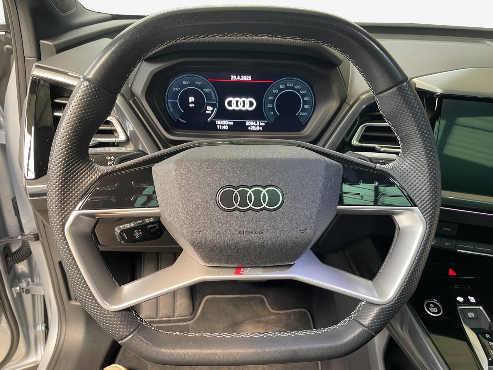 AUDI Q4 Sportback e-tron 50 quattro-image-10