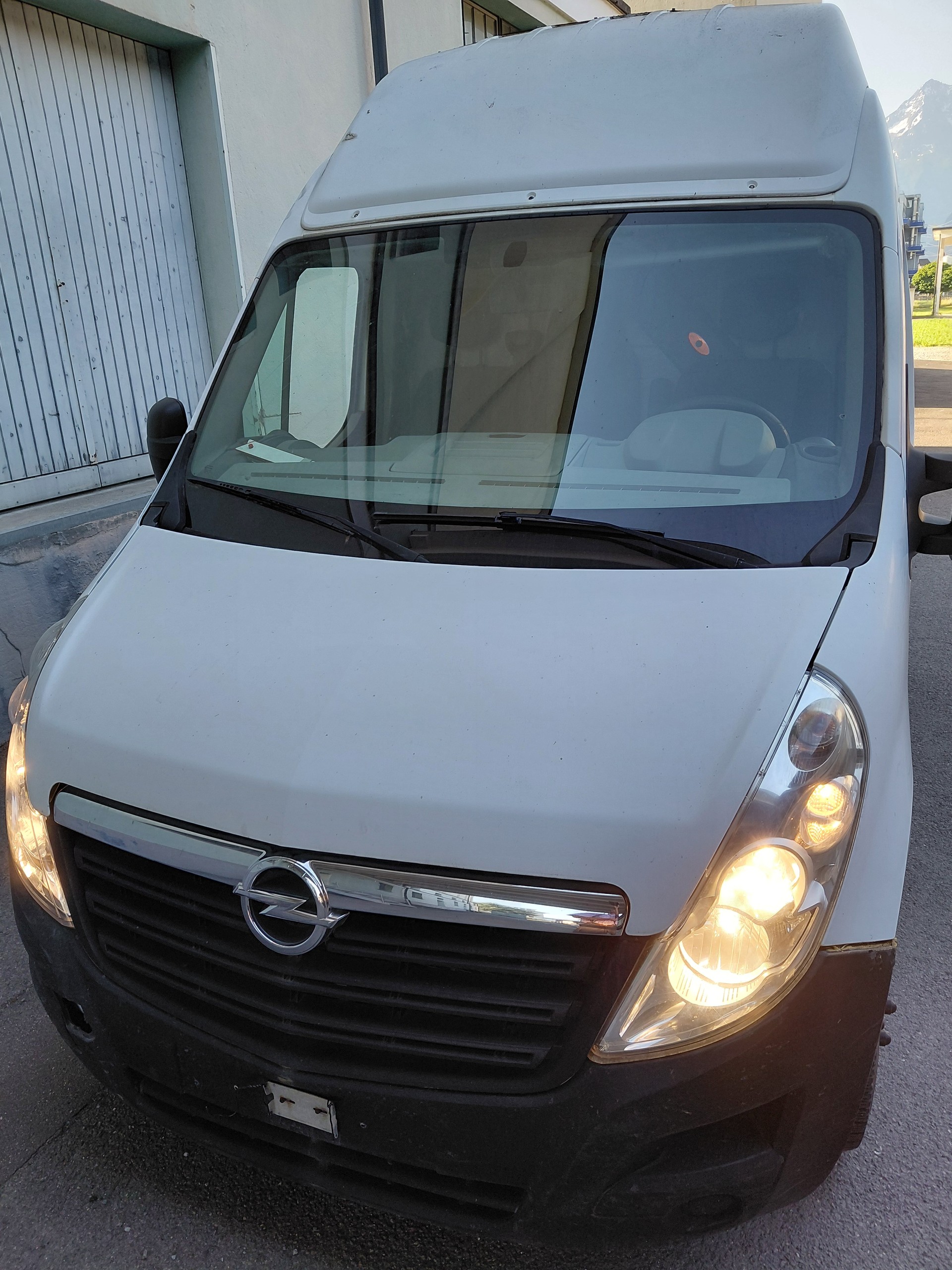 RENAULT 2.3dCi L3H3-image-6