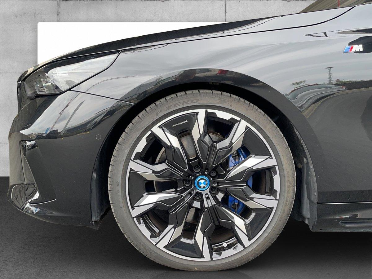 BMW i5 M60 xDrive-image-4