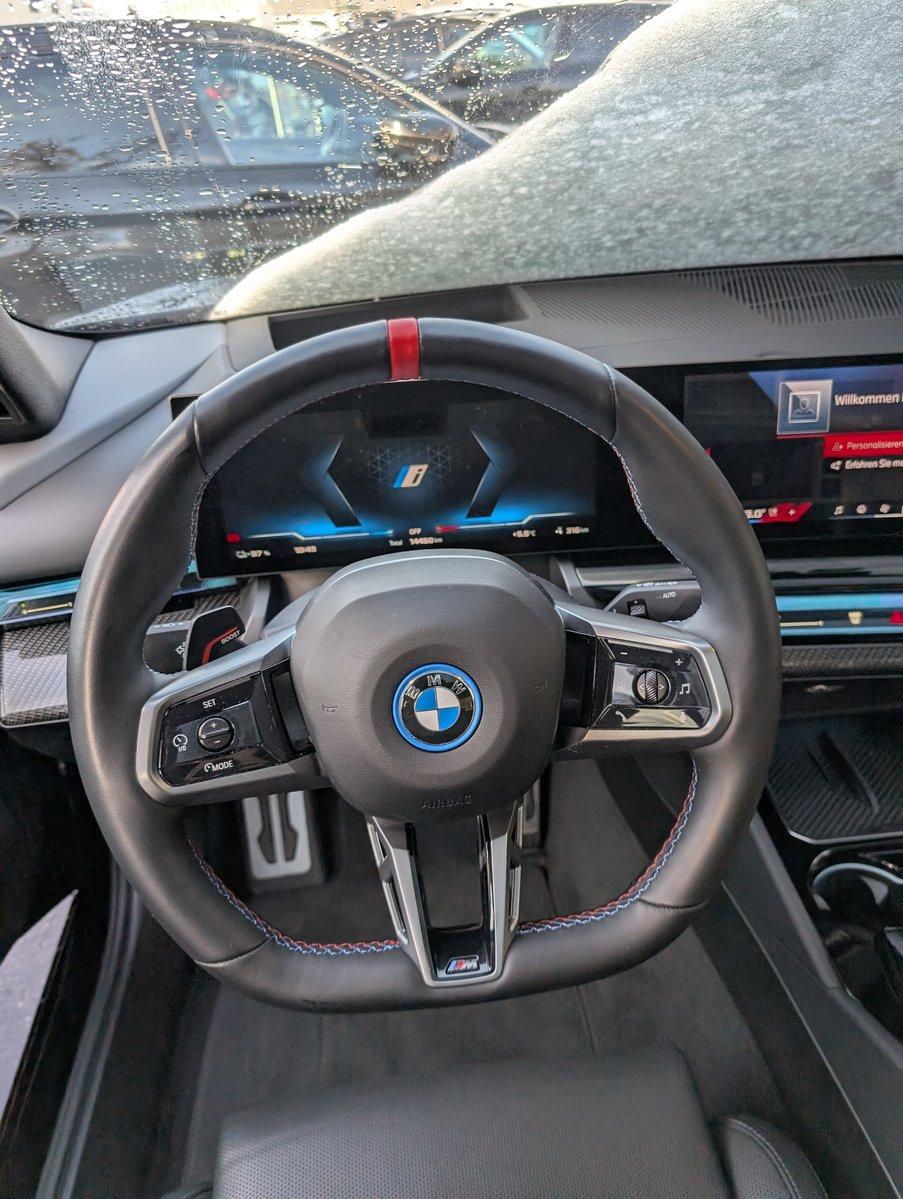 BMW i5 M60 xDrive-image-15