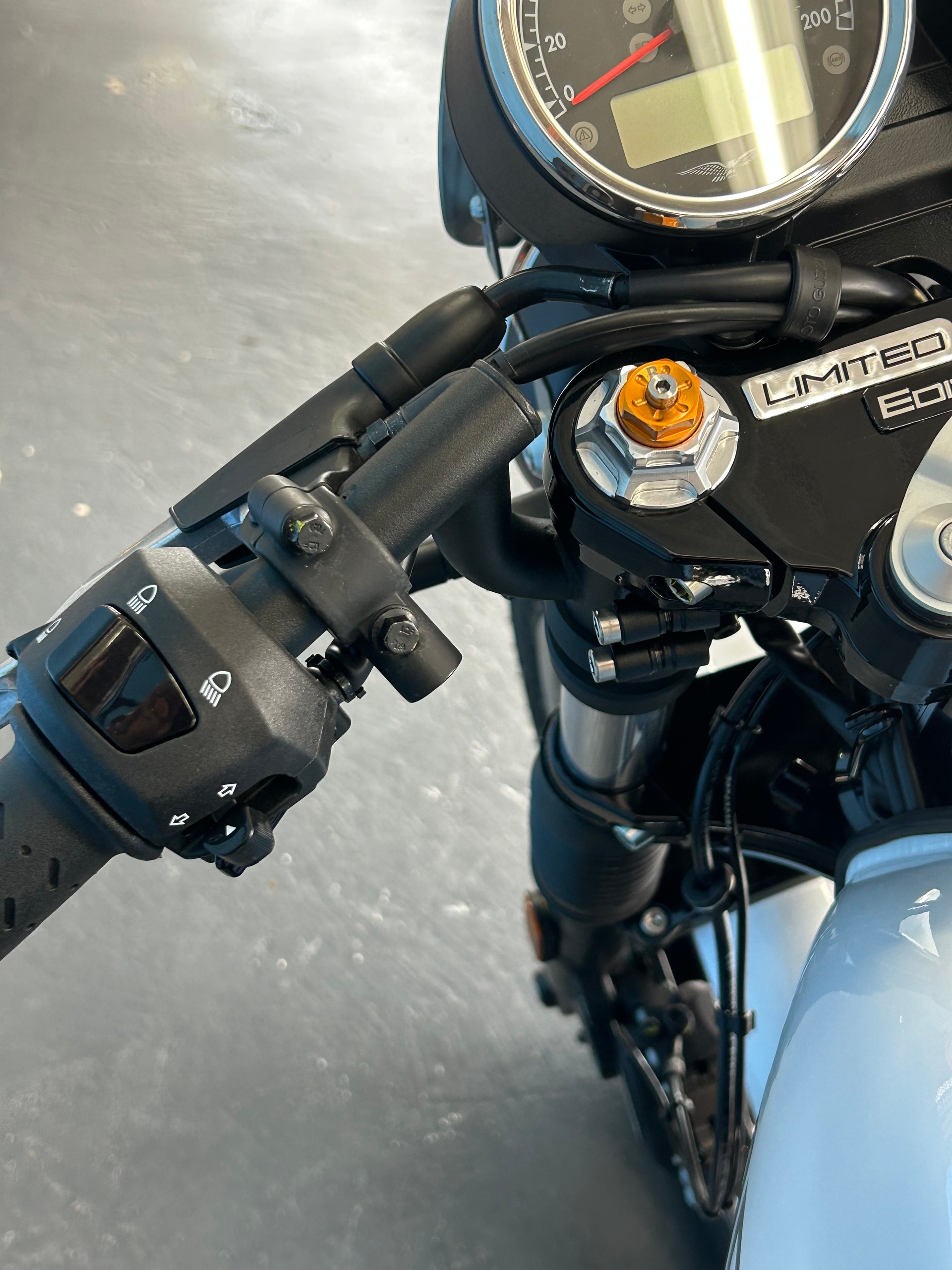 MOTO GUZZI V7 IV 850 Special-image-11