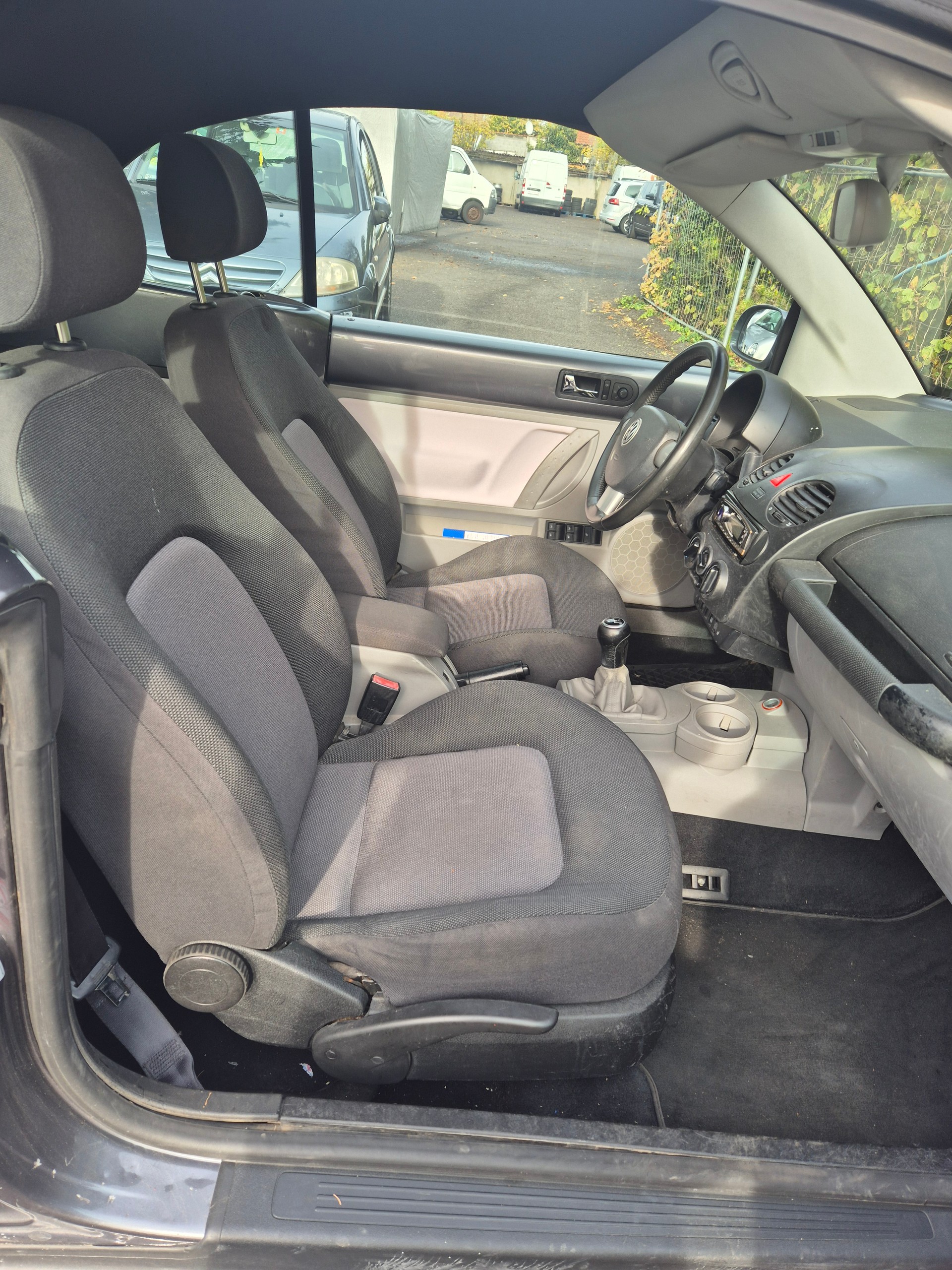 VW Beetle Cabrio 1.8 T-image-15