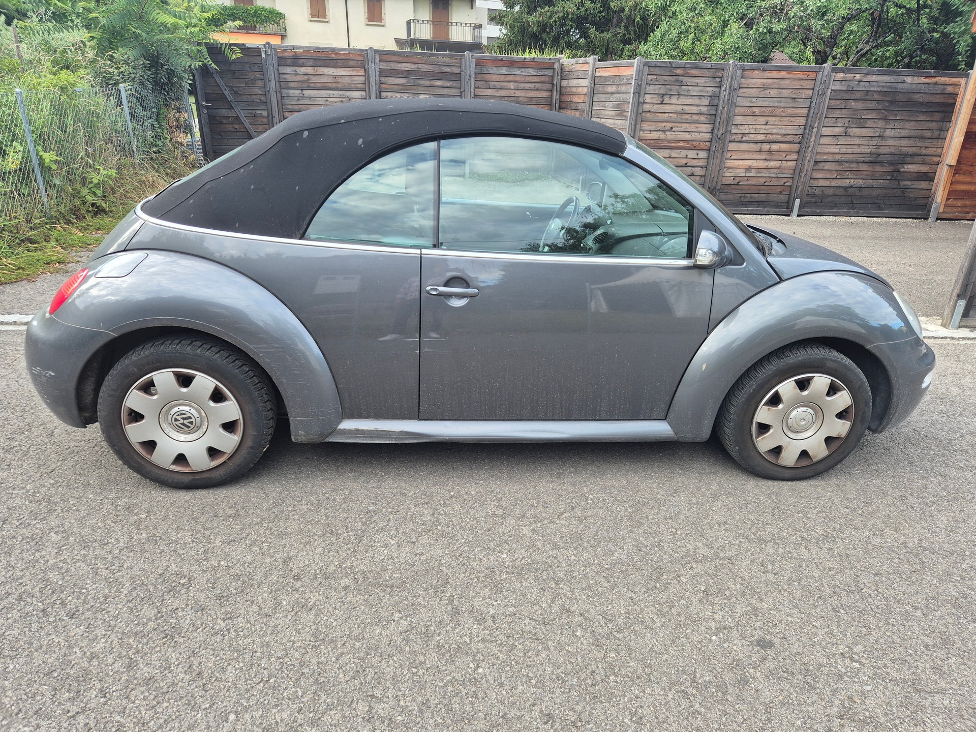 VW Beetle Cabrio 1.8 T-image-5