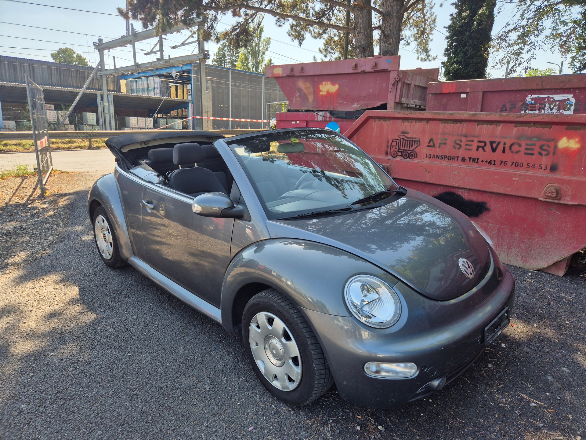 VW Beetle Cabrio 1.8 T-image-4