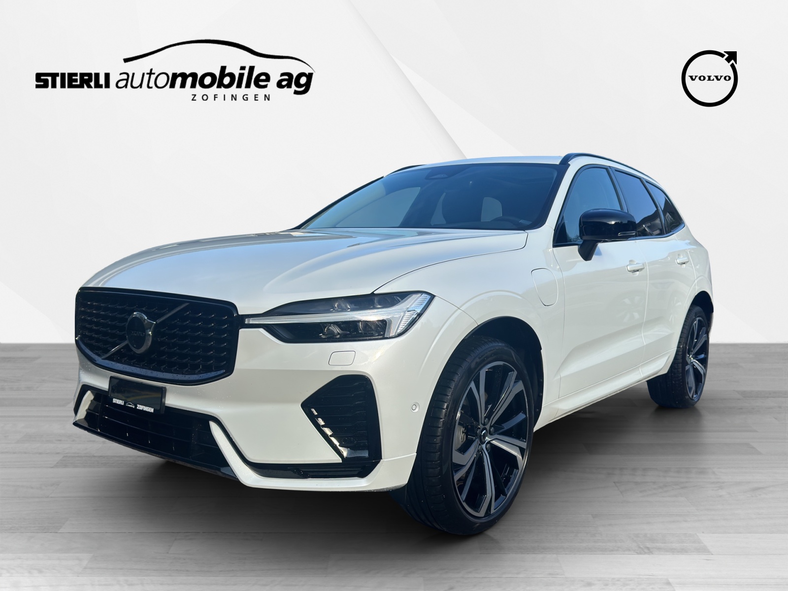 VOLVO XC60 2.0 T6 TE Ultra Dark eAWD-image-0
