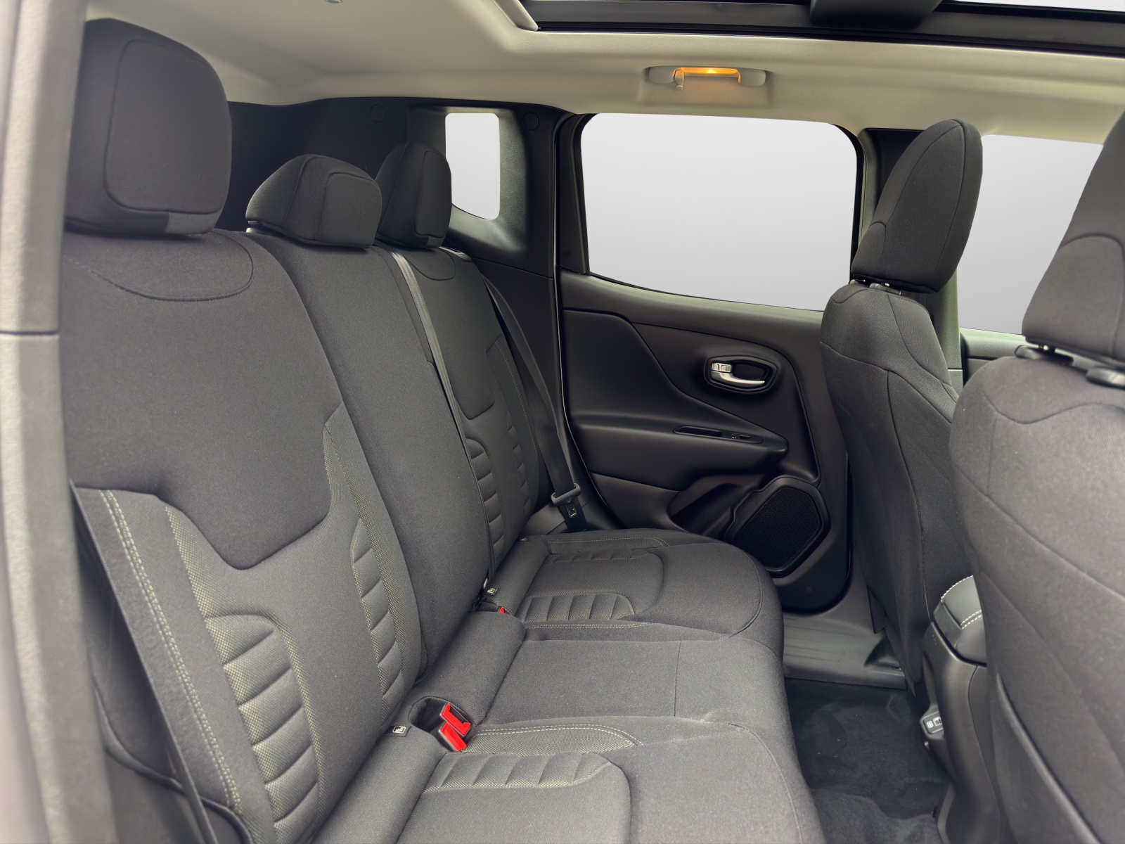 JEEP Renegade 1.5 Turbo North Star-image-12