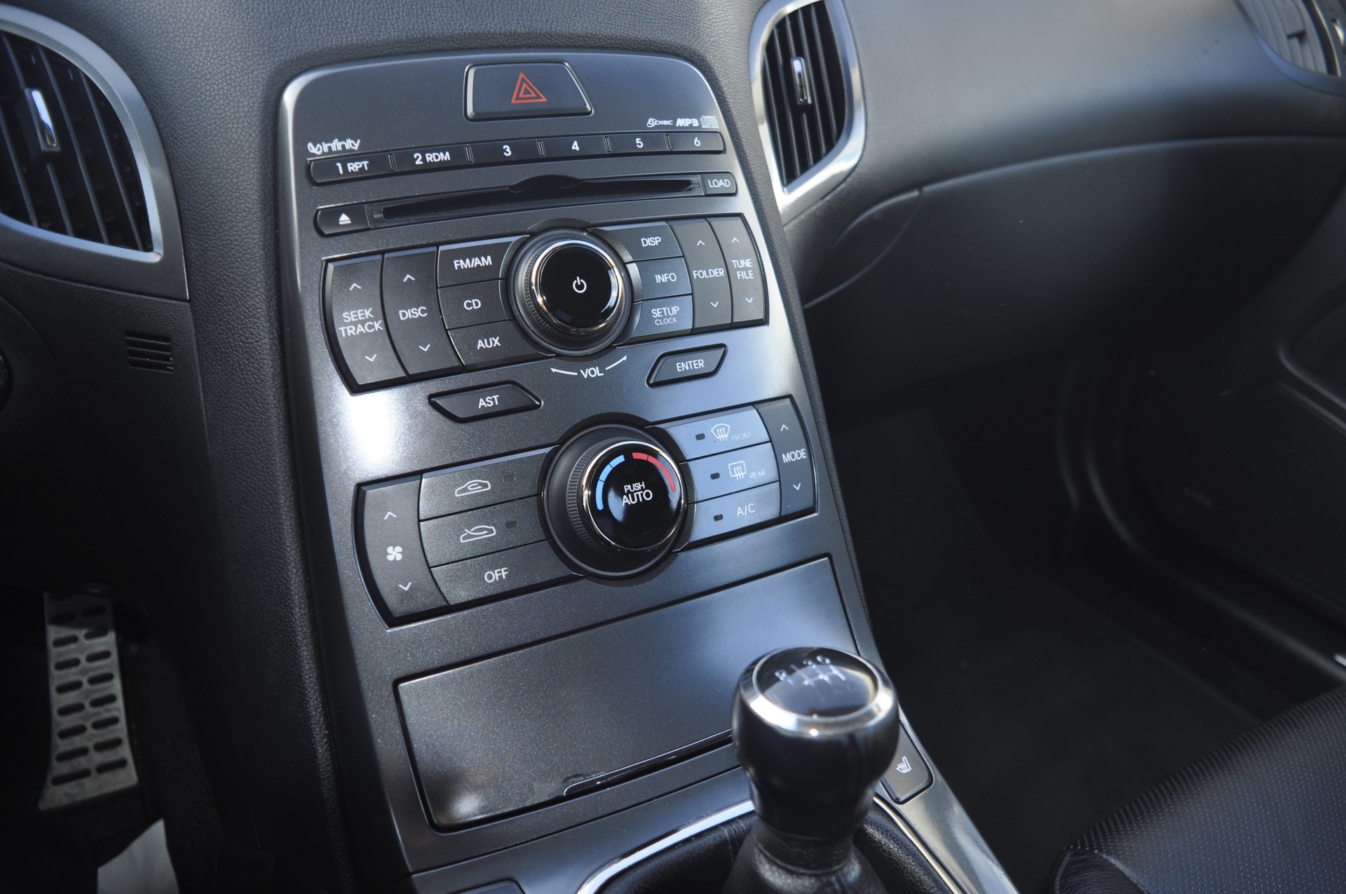 HYUNDAI Genesis 2.0 Turbo-image-11