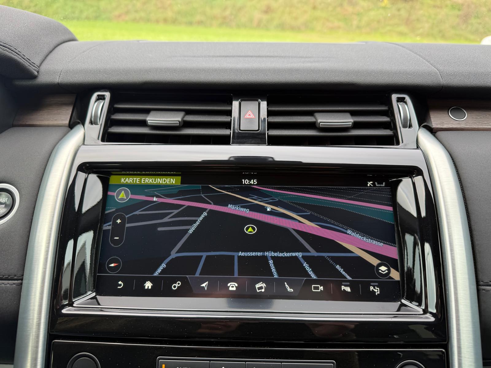 LAND ROVER Discovery 3.0 SDV6 HSE-image-26