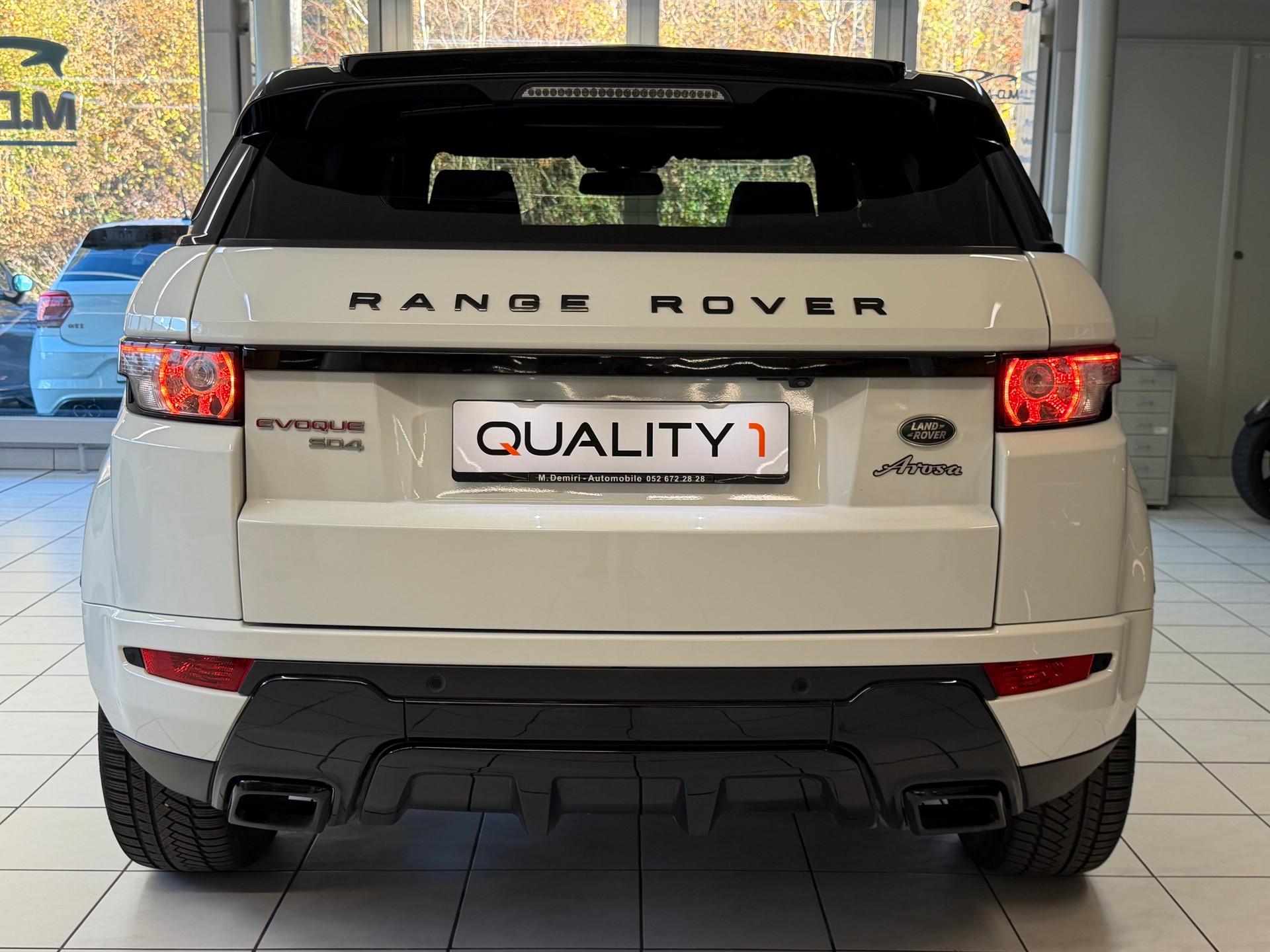 LAND ROVER Range Rover Evoque 2.2 SD4 Dynamic AT9-image-8