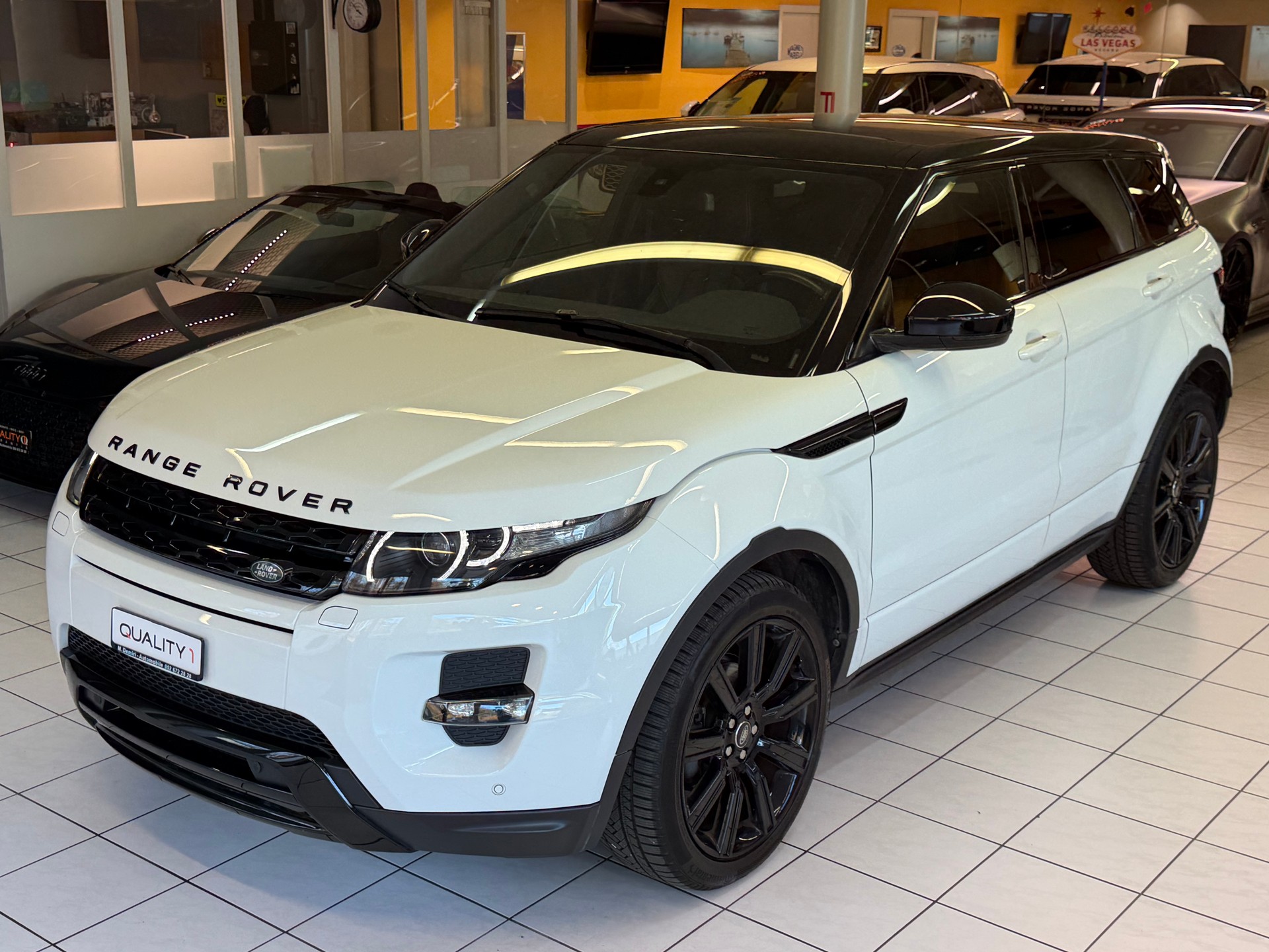 LAND ROVER Range Rover Evoque 2.2 SD4 Dynamic AT9-image-5