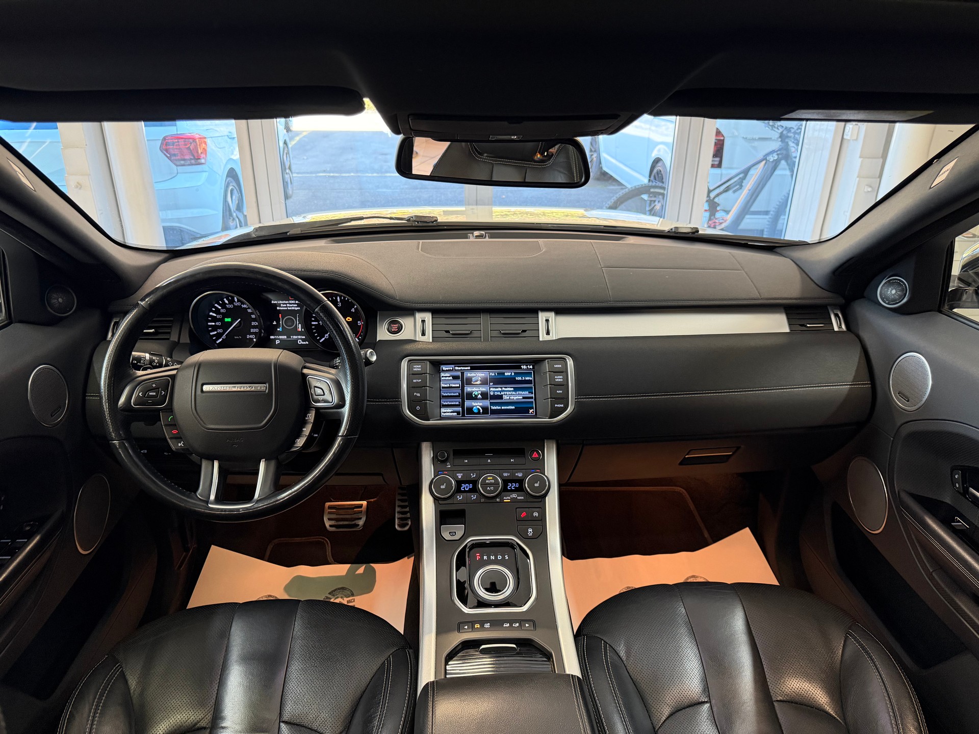 LAND ROVER Range Rover Evoque 2.2 SD4 Dynamic AT9-image-10
