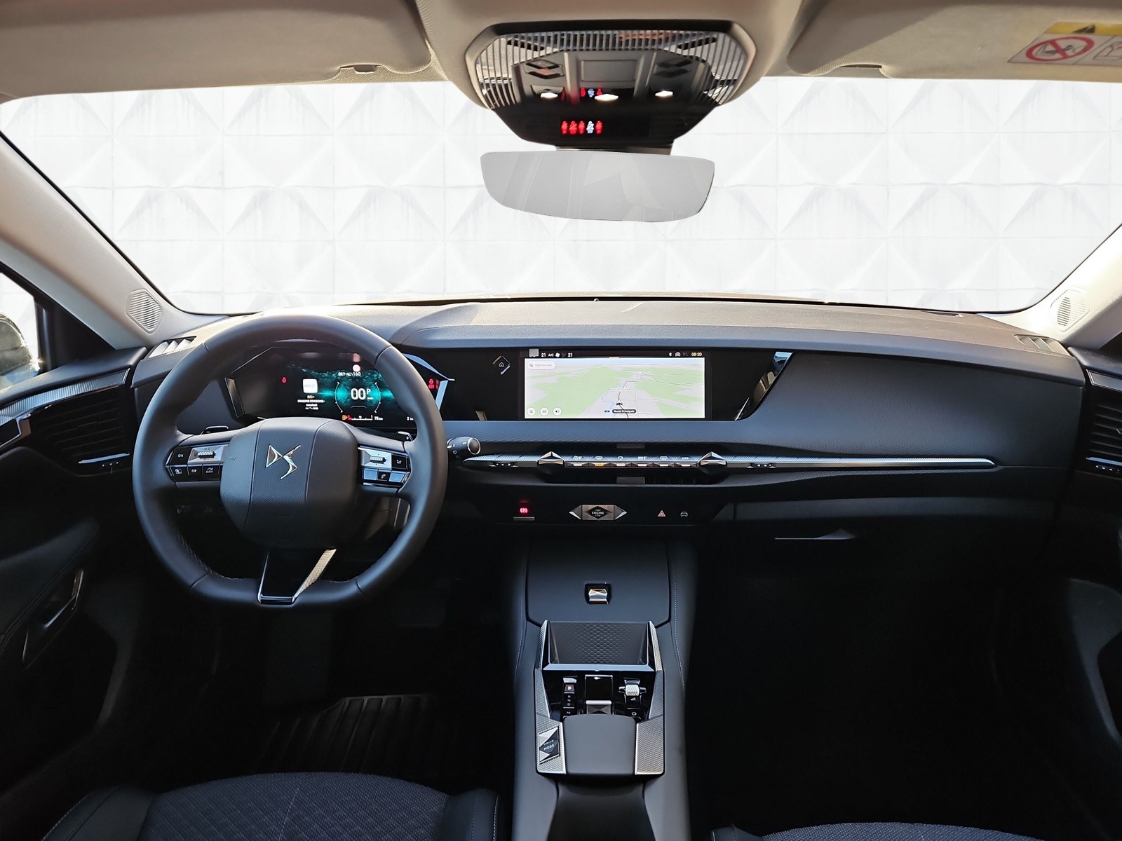 DS AUTOMOBILES DS No4 MHEV Pallas-image-9