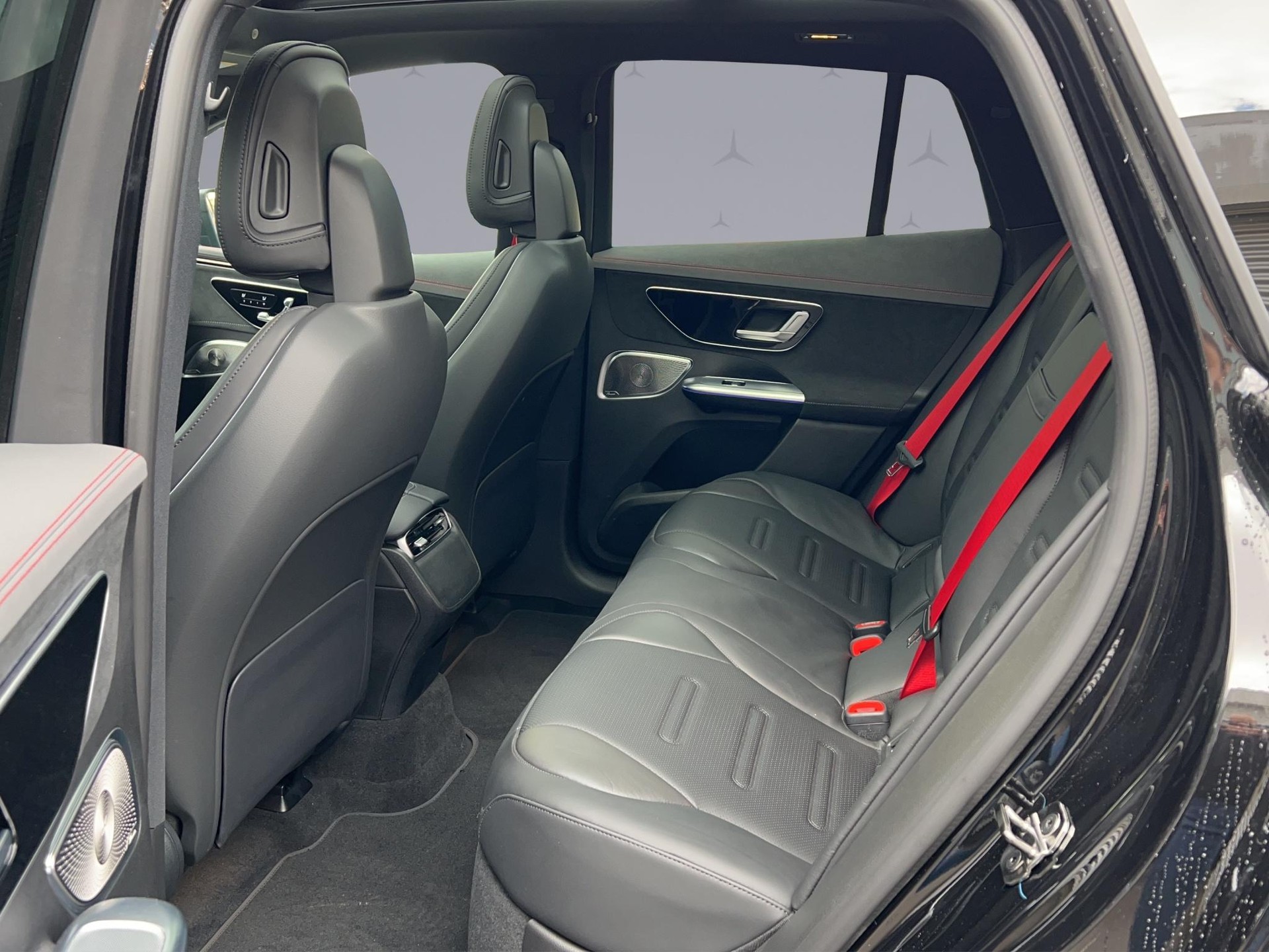 MERCEDES-BENZ EQE 43 AMG 4matic-image-11