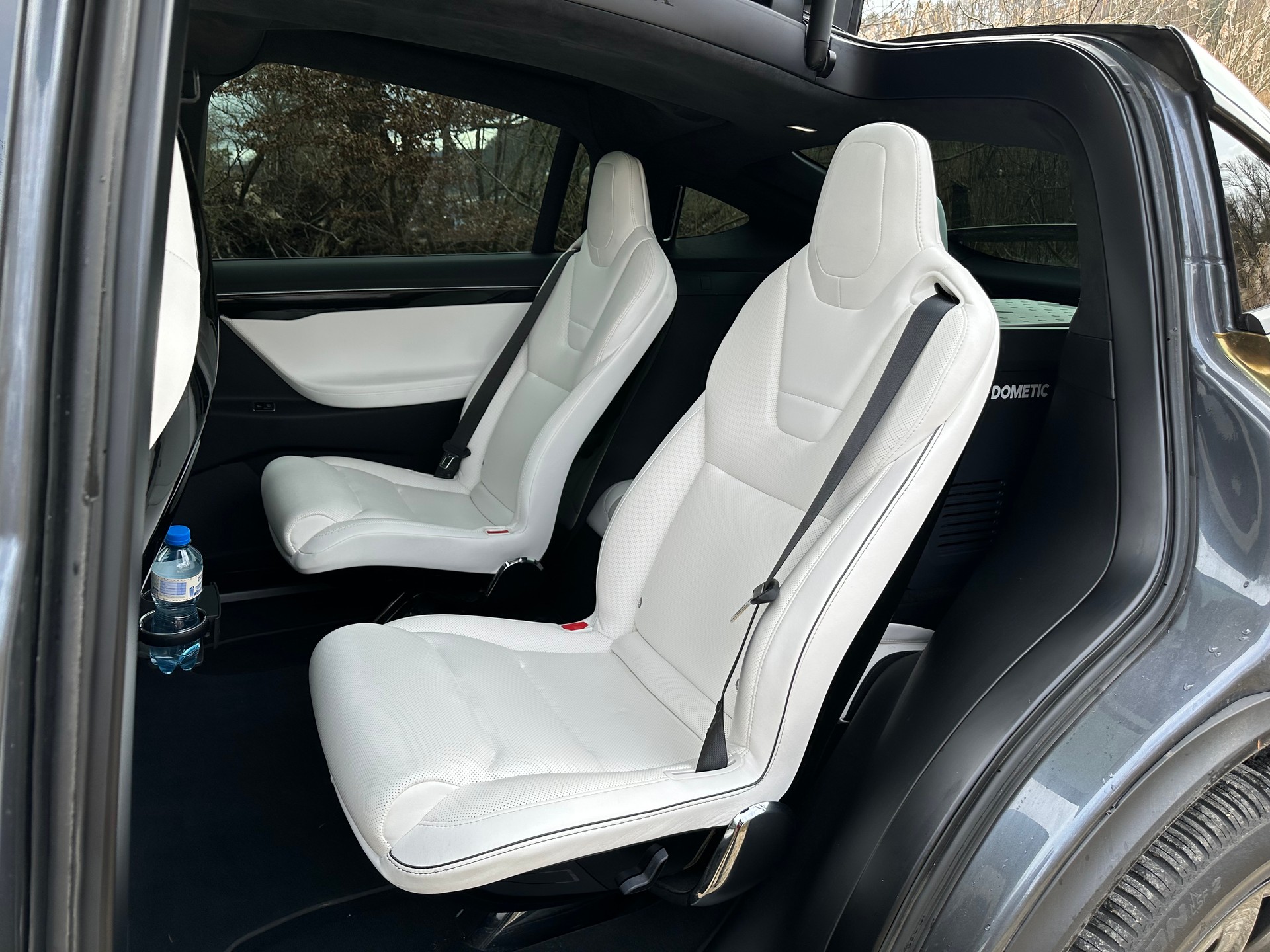 TESLA Model X 90 D-image-8