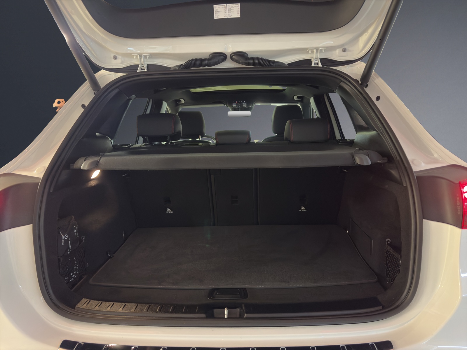 Image MERCEDES-BENZ GLA-220 GLA 220d 4Matic 8G-DCT