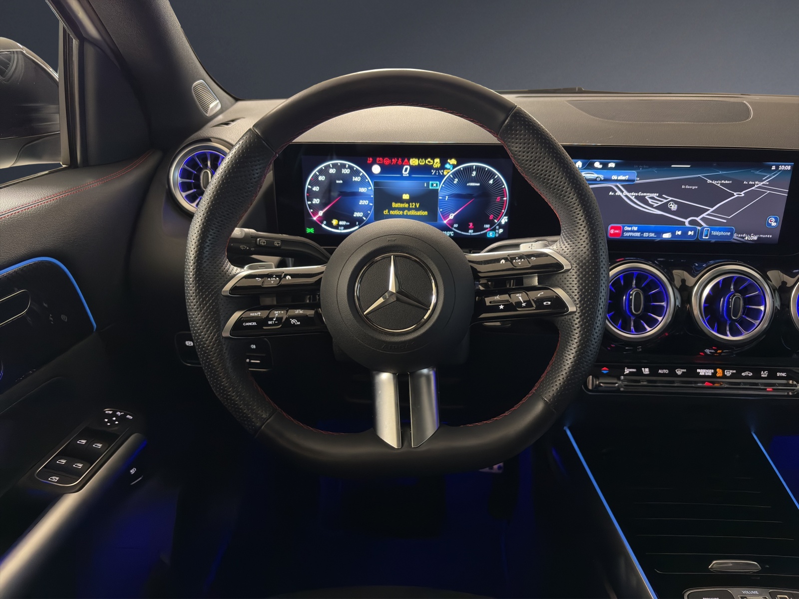 Image MERCEDES-BENZ GLA-220 GLA 220d 4Matic 8G-DCT