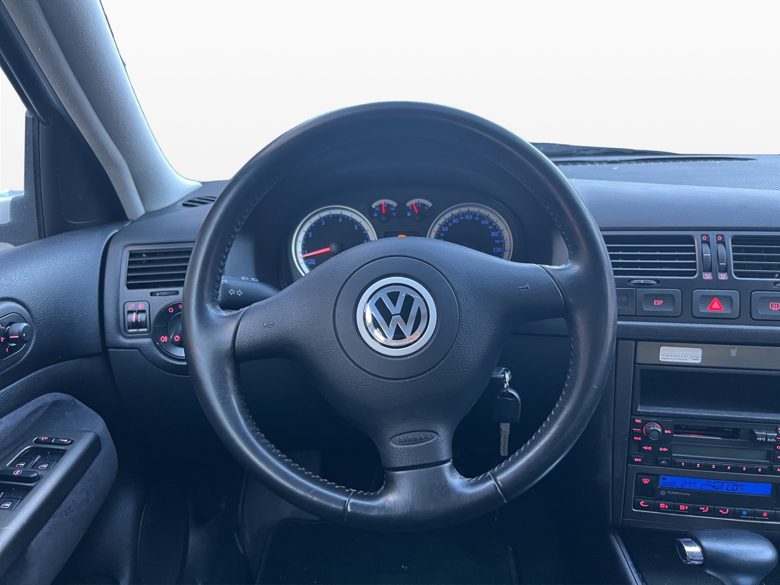 VW Bora Variant 2.0 Comfortline-image-10