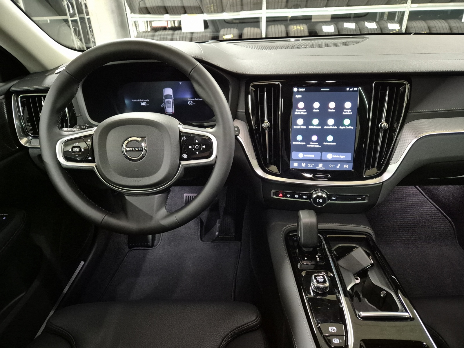 VOLVO V60 2.0 T8 TE Ultra Dark eAWD-image-10