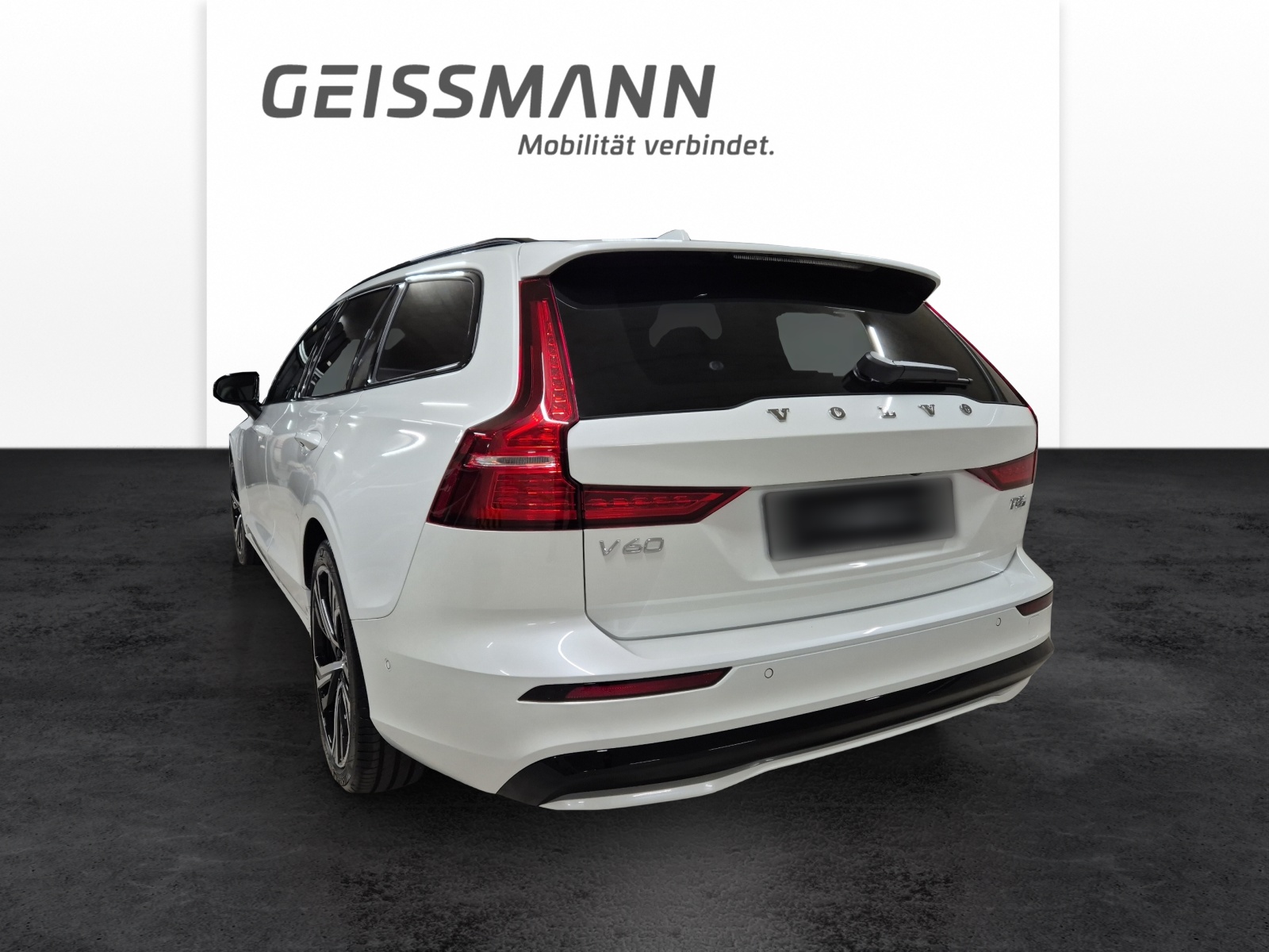 VOLVO V60 2.0 T8 TE Ultra Dark eAWD-image-4