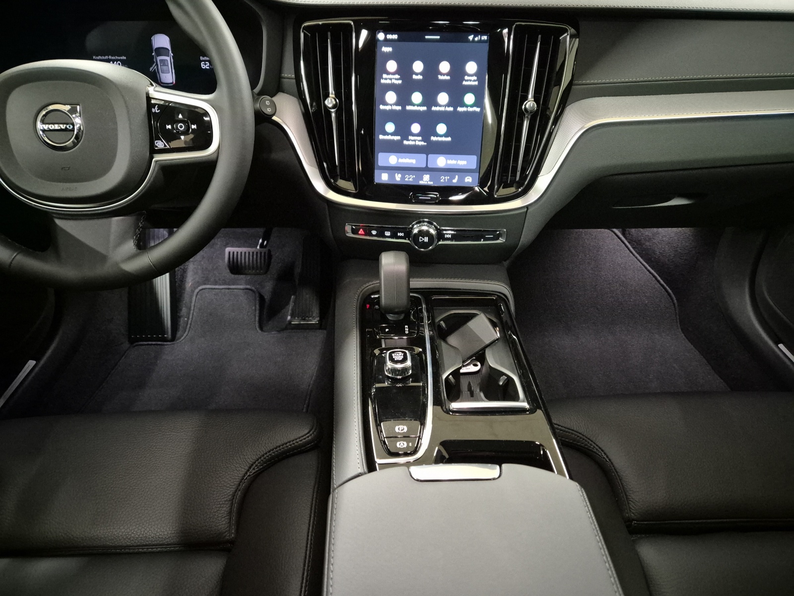 VOLVO V60 2.0 T8 TE Ultra Dark eAWD-image-11
