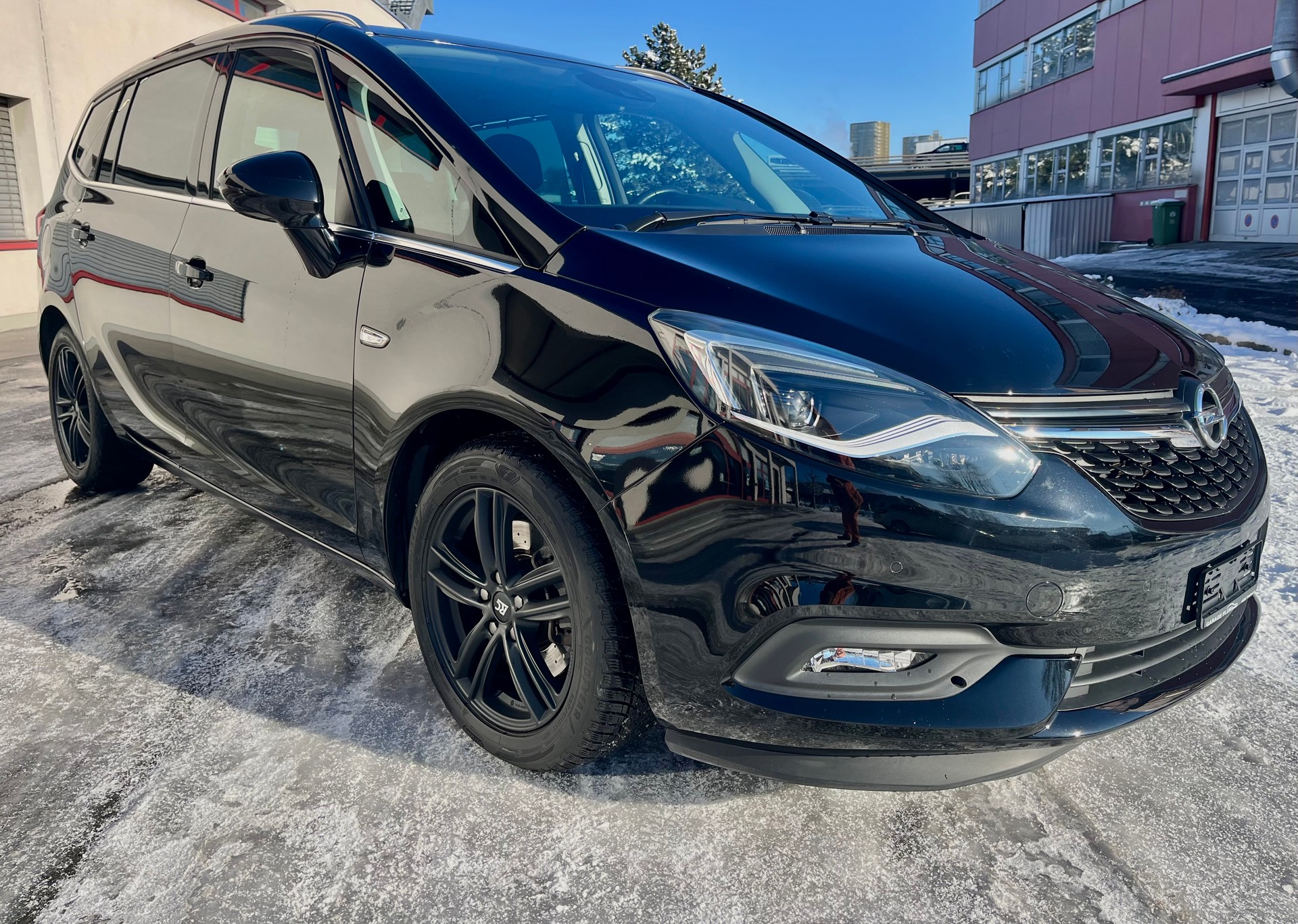 OPEL Zafira 1.6i Turbo Excellence Automatic*7 Plätzer*-image-0