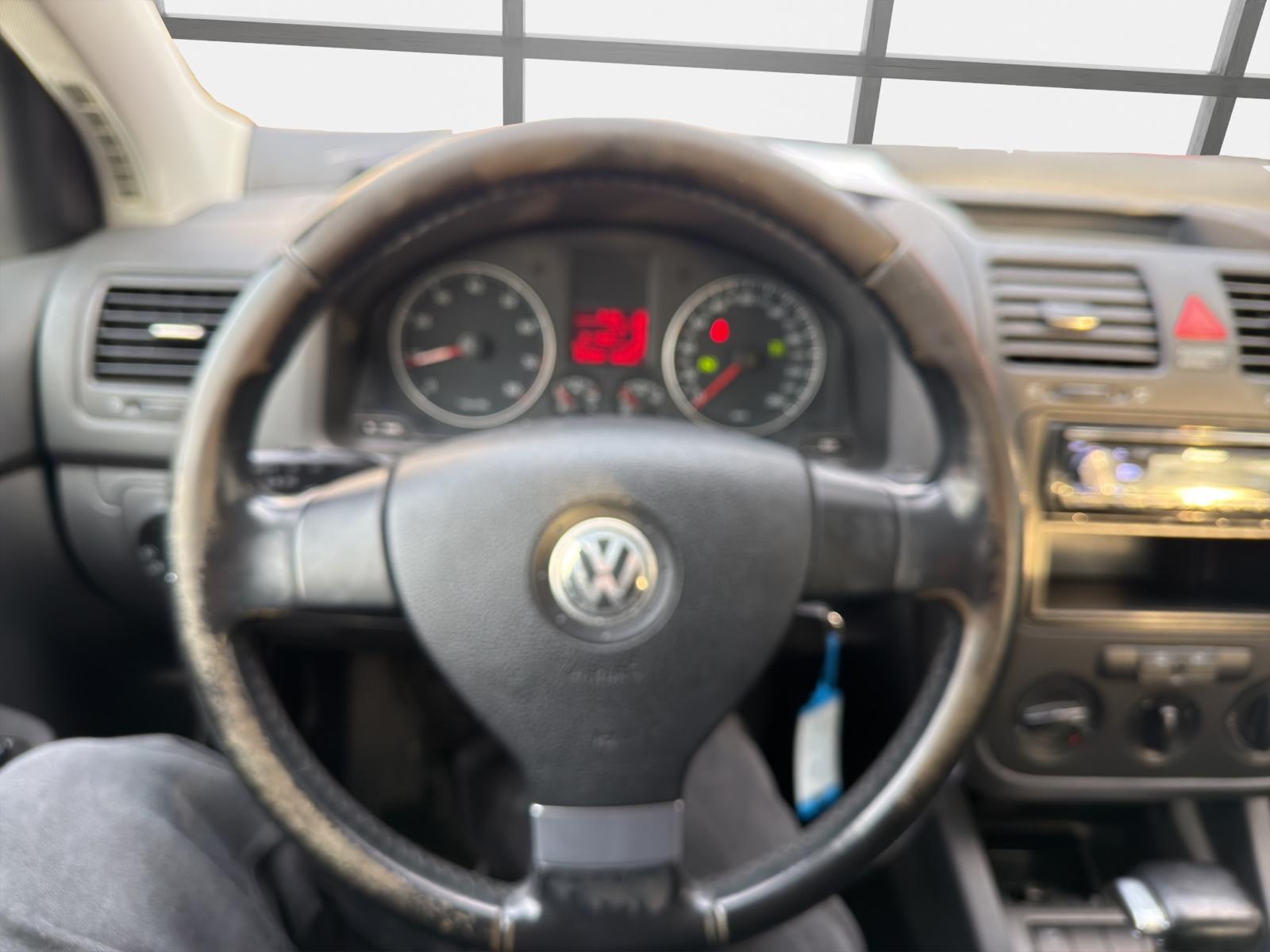 VW Golf 1.6 FSI Comfortline Tiptronic-image-9