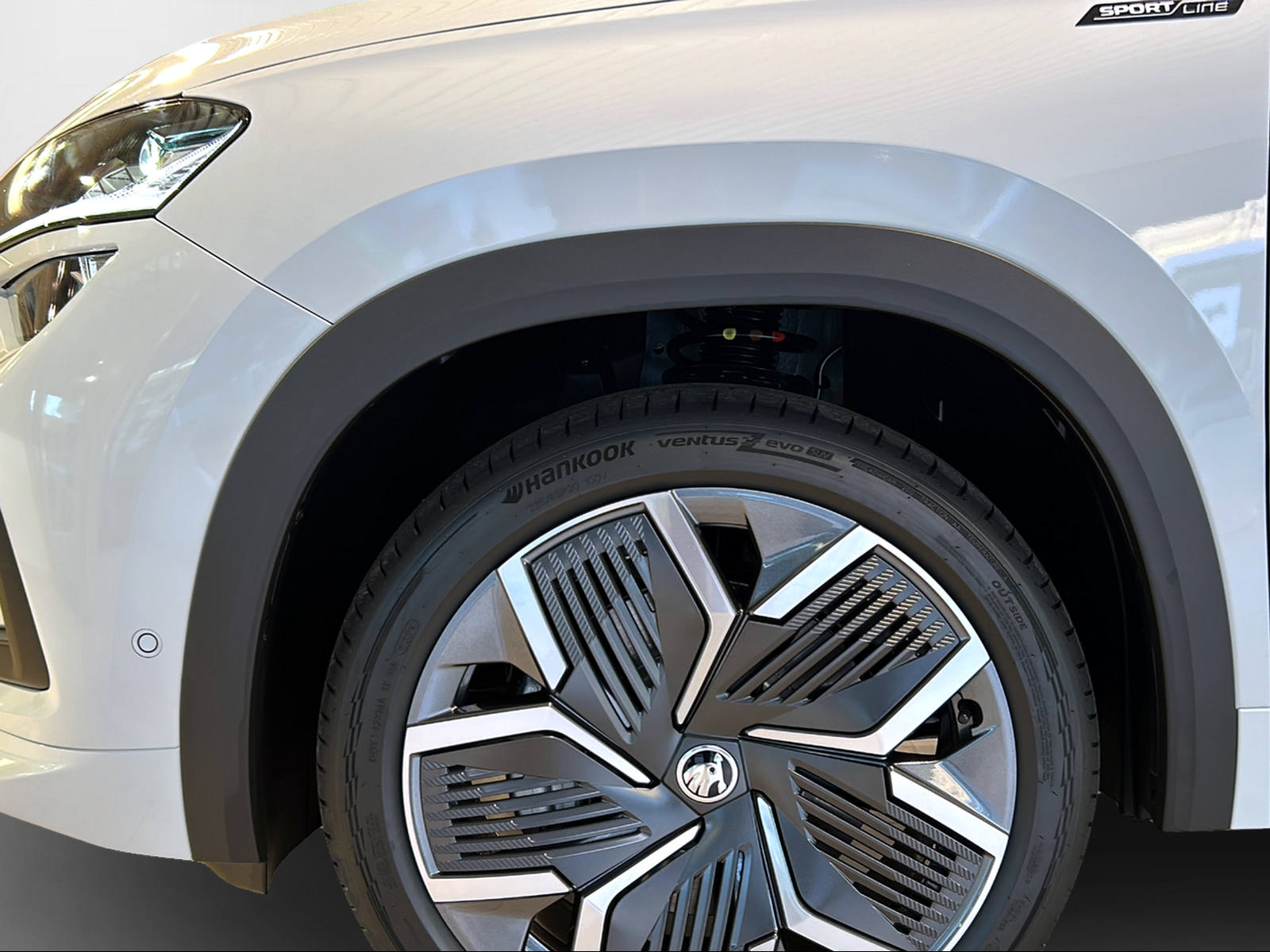 SKODA Kodiaq 2.0 TDI SportLine-image-6