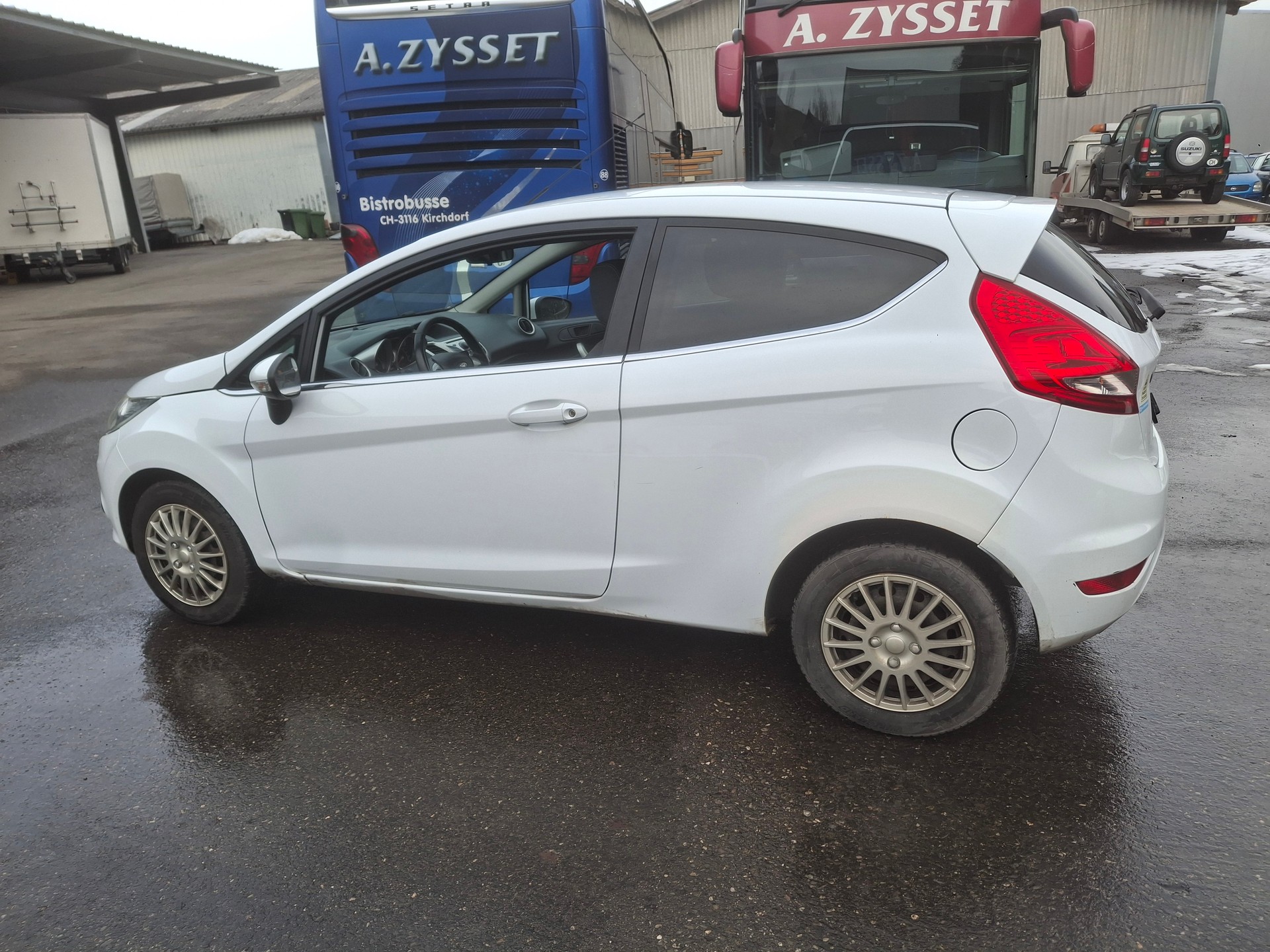 FORD Fiesta 1.4 16V Trend-image-3