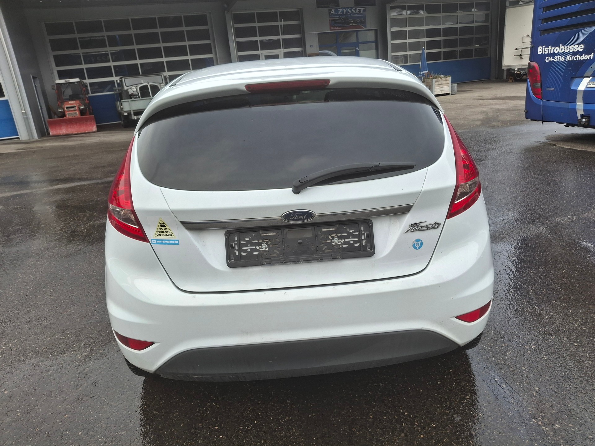 FORD Fiesta 1.4 16V Trend-image-2