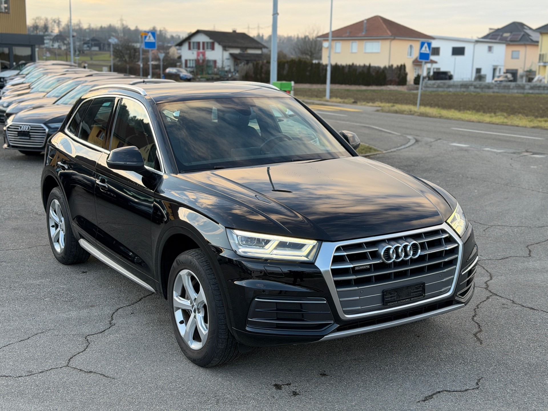 AUDI Q5 2.0 TDI quattro S-tronic-image-12